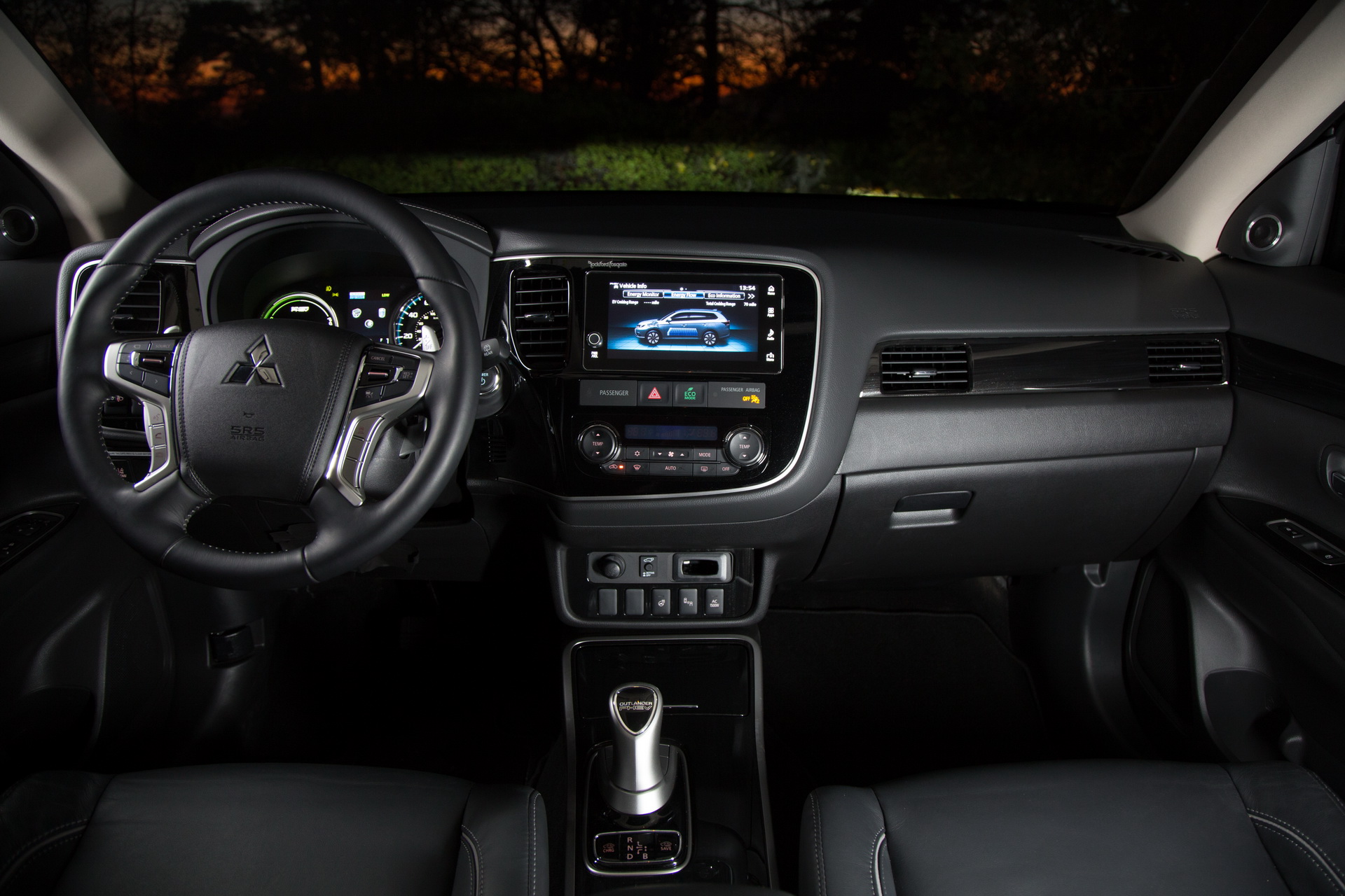 2018 Mitsubishi Outlander PHEV Mitsubishi Celebrates More Than 100,000 Outlander PHEVs Sold In Europe