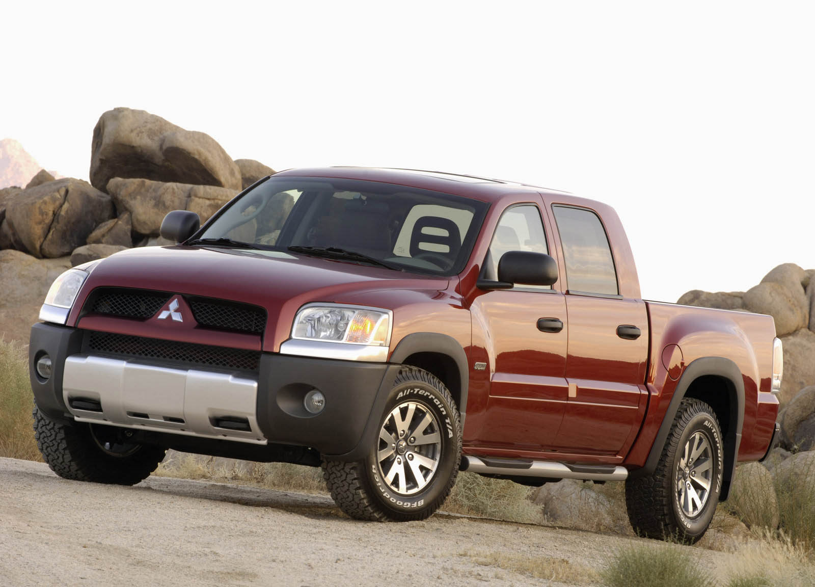 Mitsubishi-Raider_DuroCross-2007-1600-01 Mitsubishi Wants To Sell A Pickup Truck In America