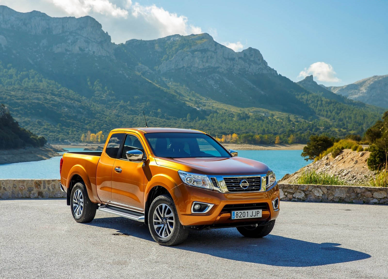 Nissan-NP300_Navara-2016-1600-03 Mitsubishi Wants To Sell A Pickup Truck In America