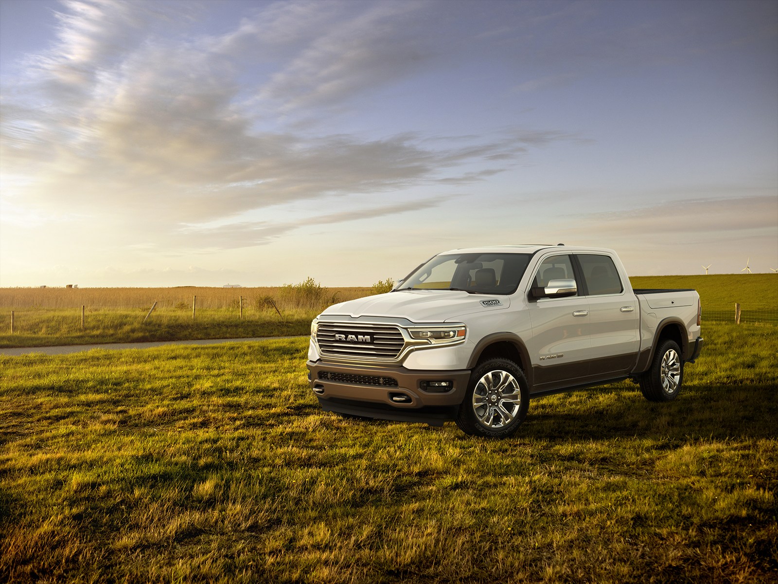 2019 Ram 1500 Laramie Longhorn – Crew Cab 2019 Ram 1500 Laramie Longhorn Wants To Be The S-Class Of Pickups