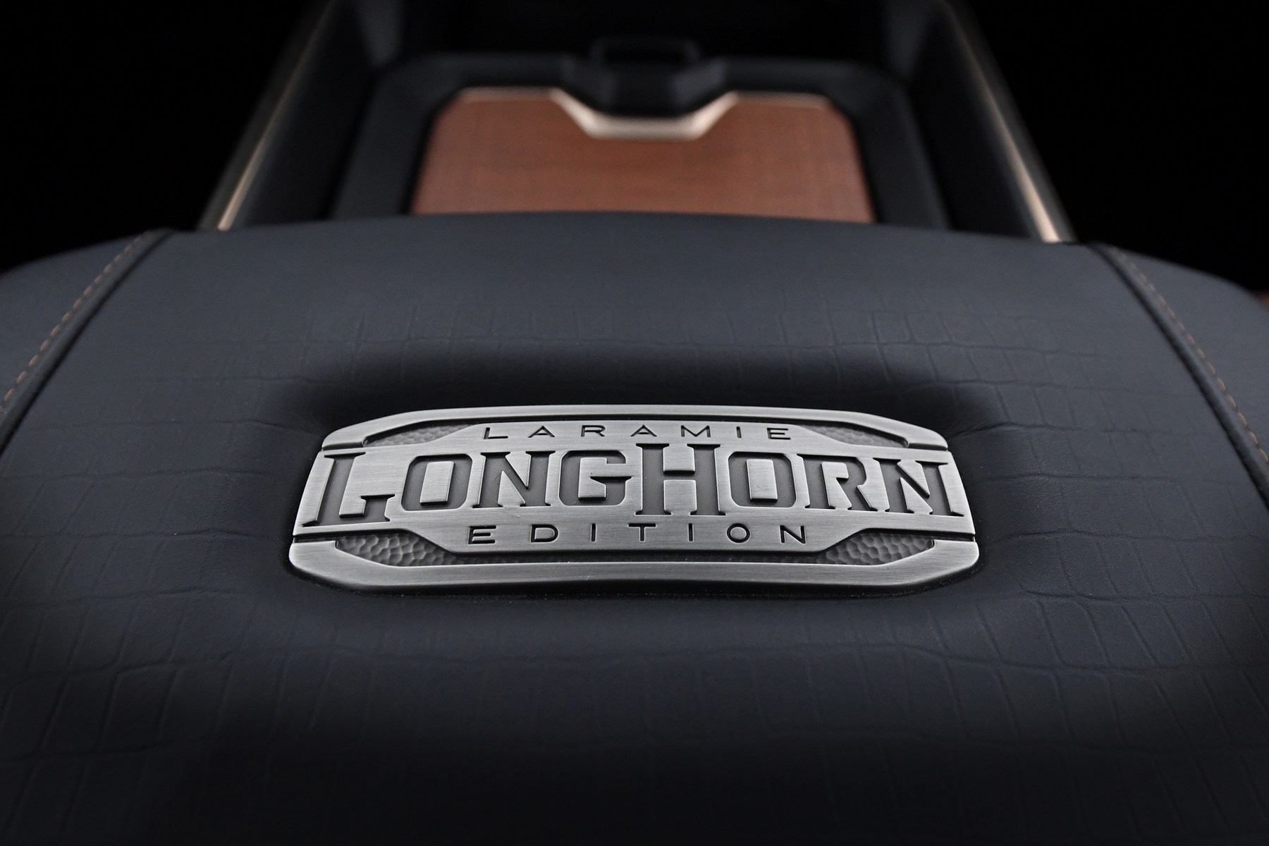 2019 Ram 1500 Laramie Longhorn – Center Console Metal Badge 2019 Ram 1500 Laramie Longhorn Wants To Be The S-Class Of Pickups
