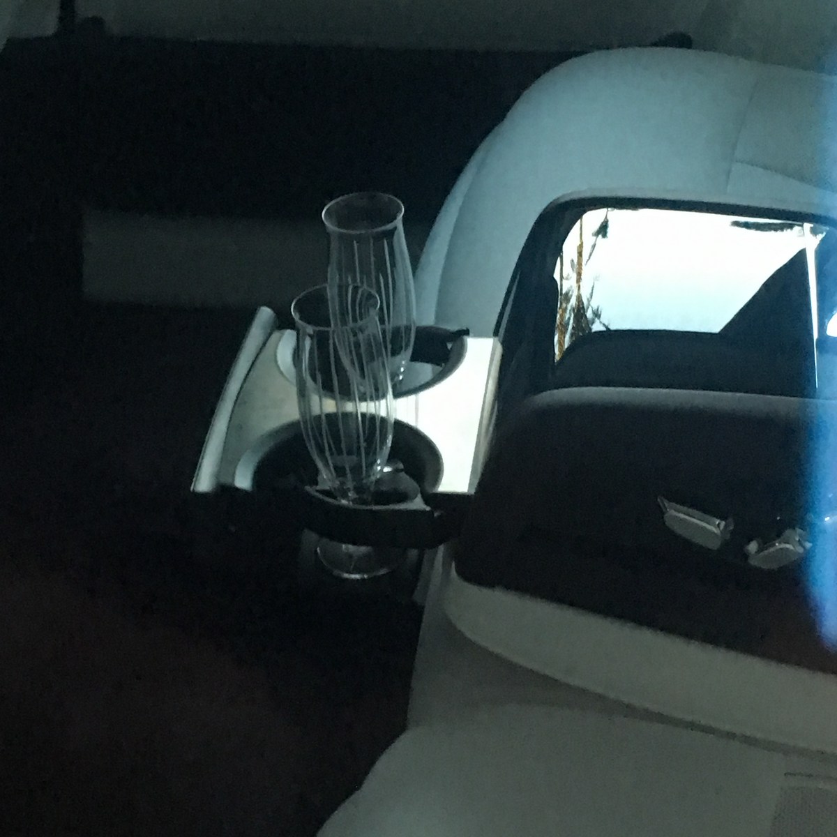 Rolls-Royce-Phantom-6 First New Rolls-Royce Phantom Auctioned Off For $780,000