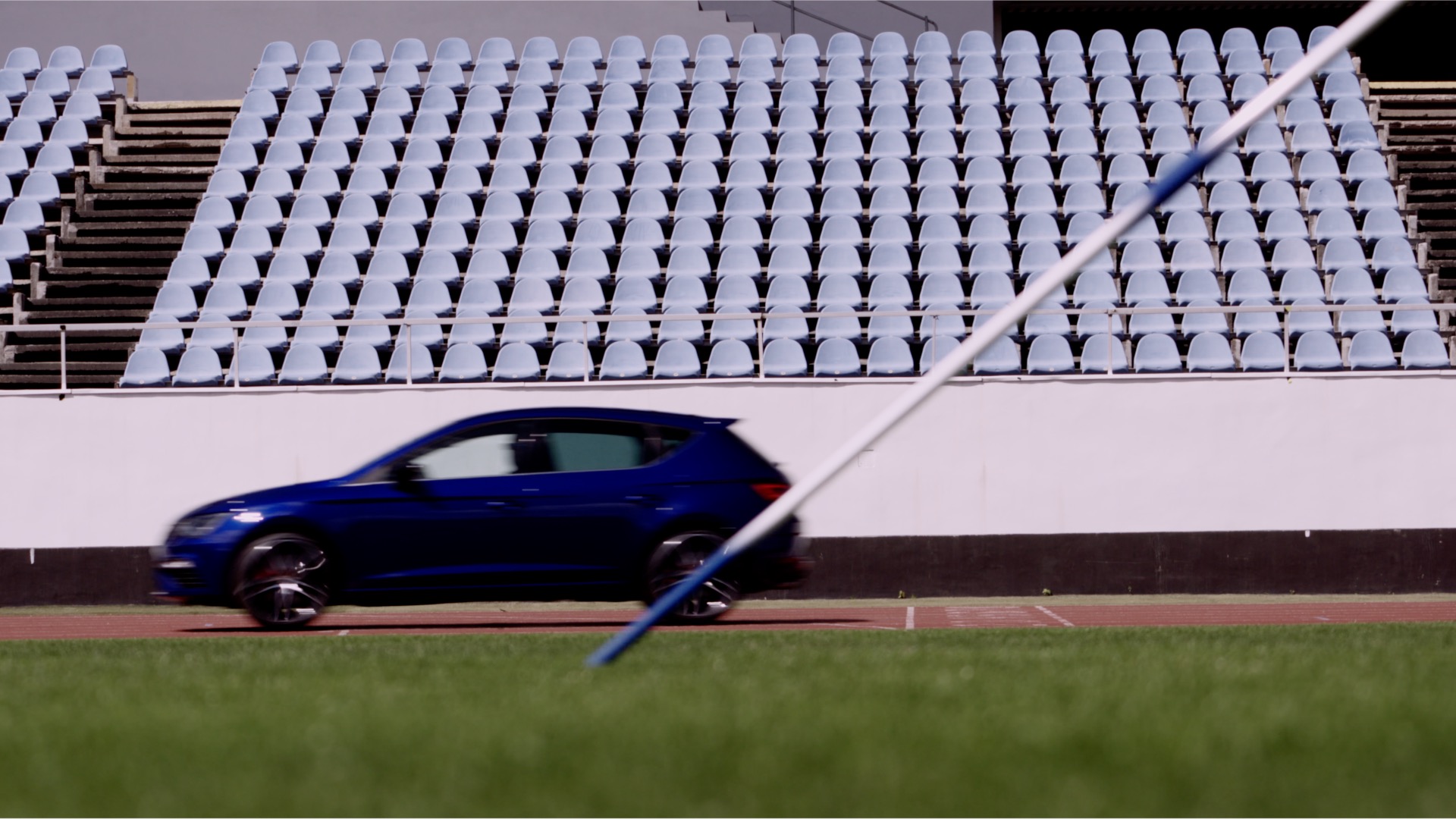 SEAT_Javalina_001_HQ What’s Faster, The Seat Leon Cupra Or A Javelin?