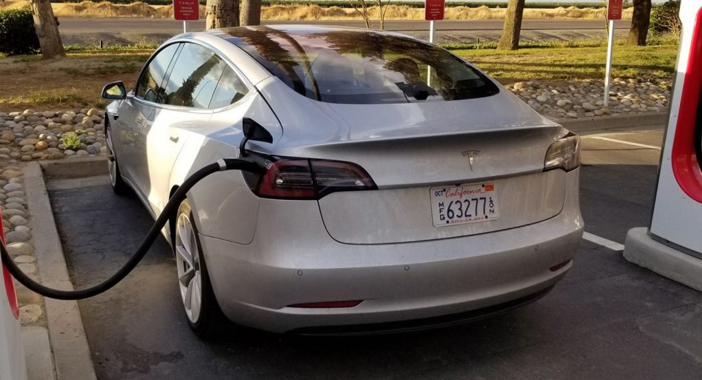 Tesla Delivered 1550 Model 3s In Fourth Quarter, Production Plans Pushed Back Again