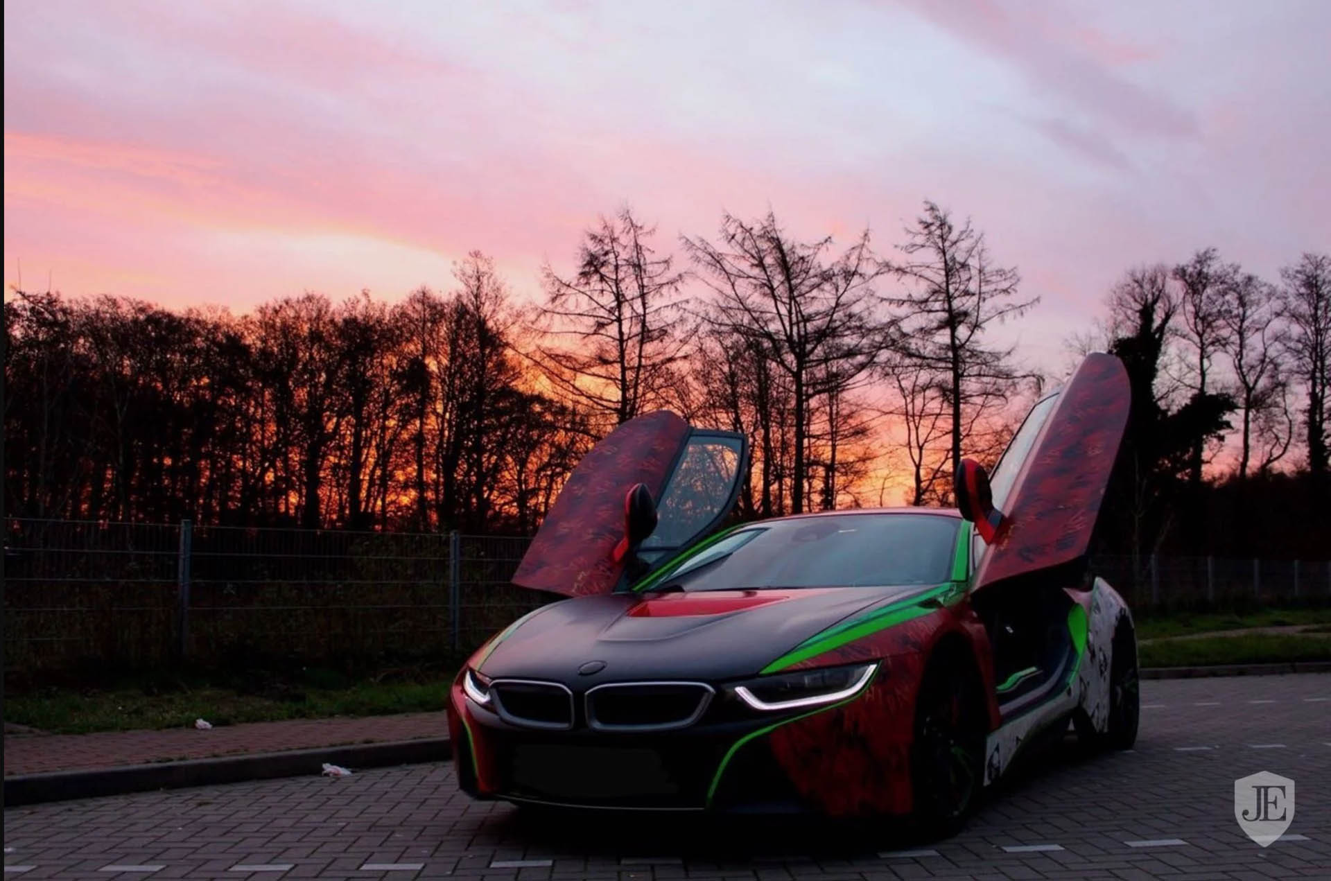 bmw-i8-joker-06 Joker-Themed BMW i8 Is Up For Sale And Its Price Is No Laughing Matter