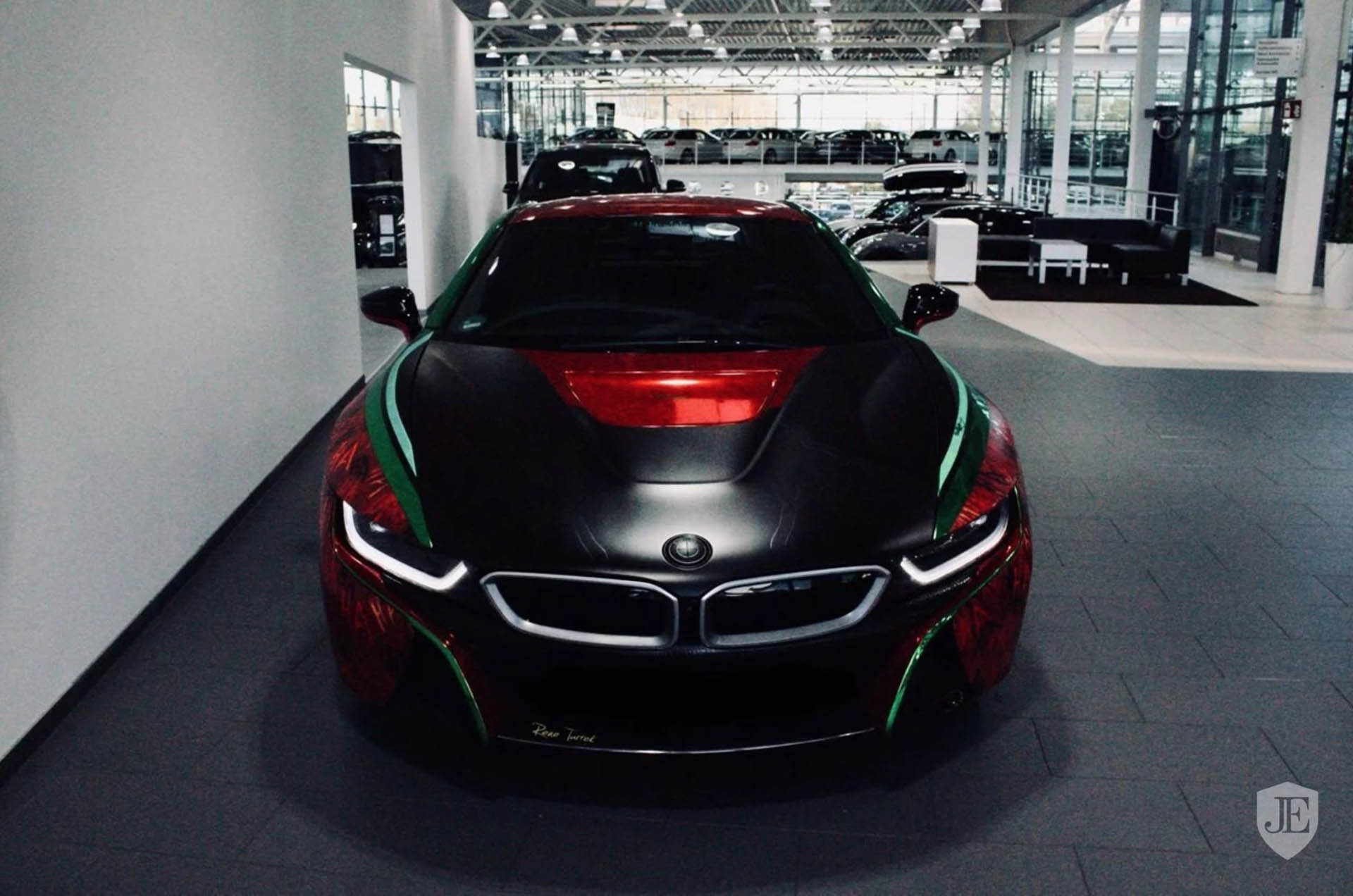 bmw-i8-joker-08 Joker-Themed BMW i8 Is Up For Sale And Its Price Is No Laughing Matter