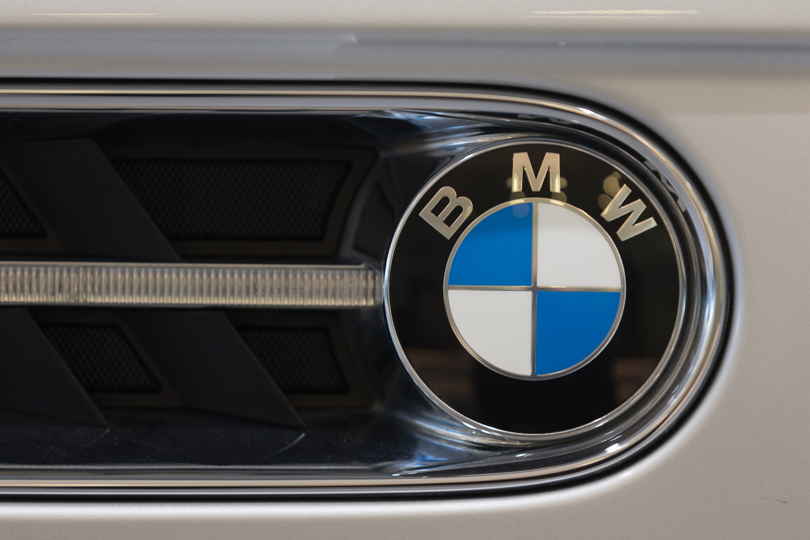 bmw-z8-13 Highly-Collectable BMW Z8 Is Almost A Bargain At $330k