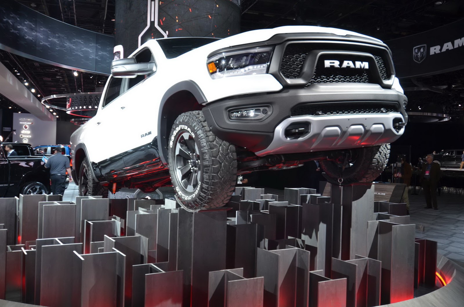 ram-1500-naias-livepics-178 Luxury Car Owners Ditch Sedans For Expensive Full-Size Pickup Trucks
