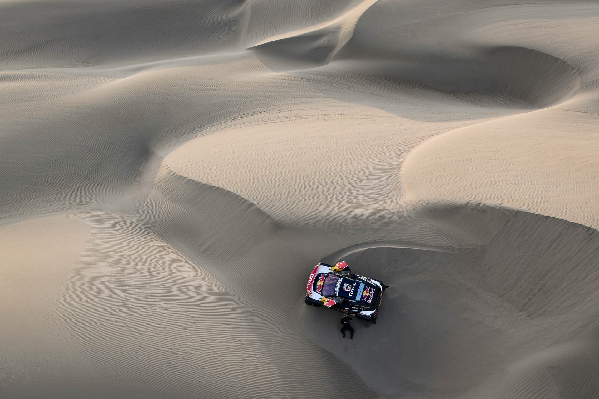 Carlos Sainz Peugeot Takes Its Third (And Final) Consecutive Dakar Win