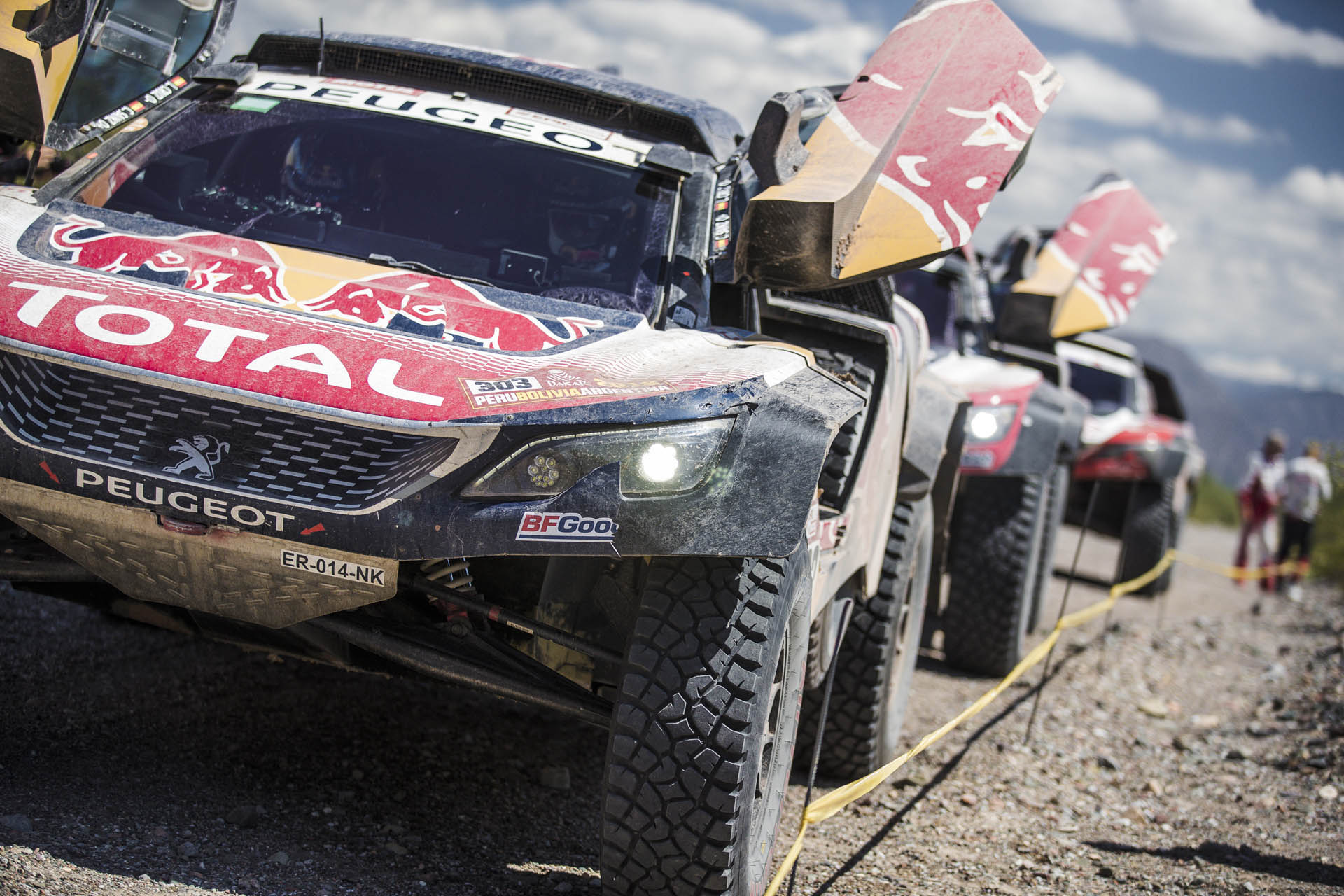 Carlos Sainz Peugeot Takes Its Third (And Final) Consecutive Dakar Win