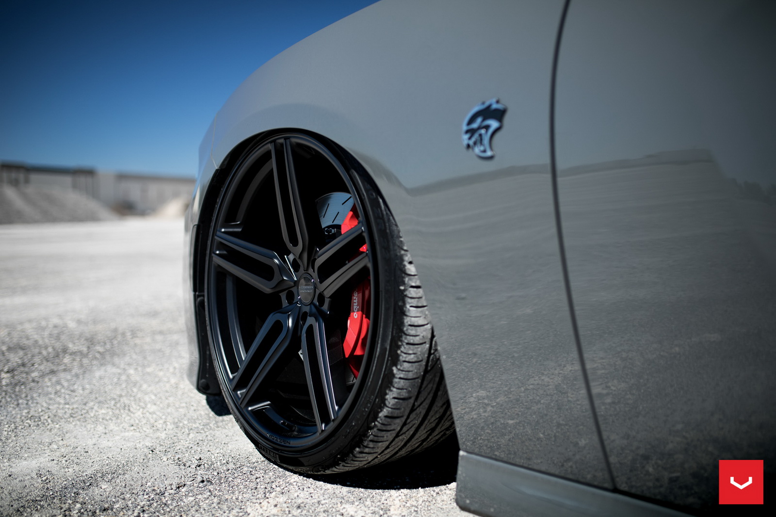 dodge-charger-srt-hellcat-vossen-wheels-10 Dodge Charger SRT Hellcat Gets Ultra-Low Suspension, New Wheels