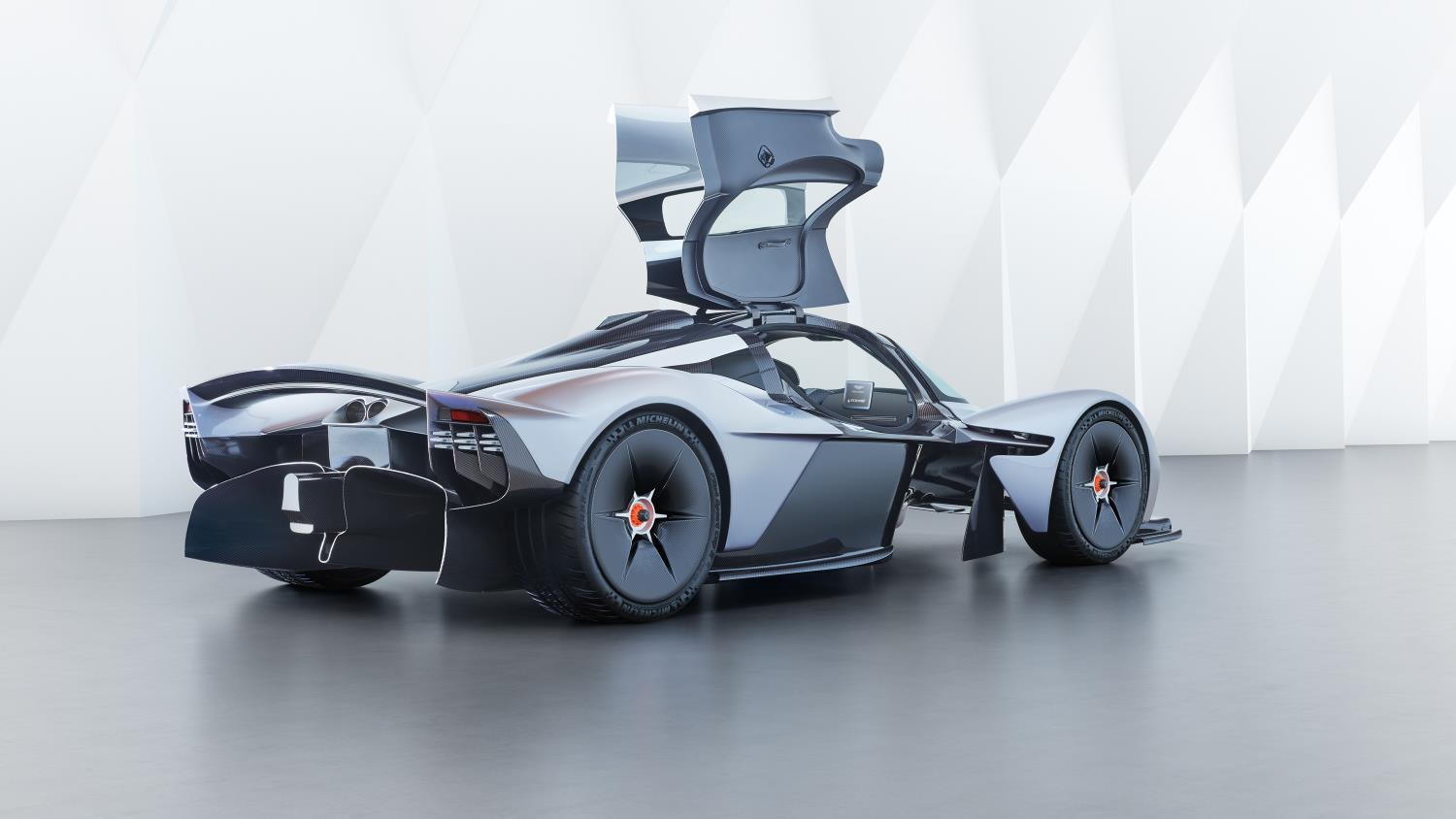 Aston+Martin+Valkyrie_05 Aston Martin’s Mid-Engine Ferrari Rival Will Look Closer To Valkyrie, Says CEO