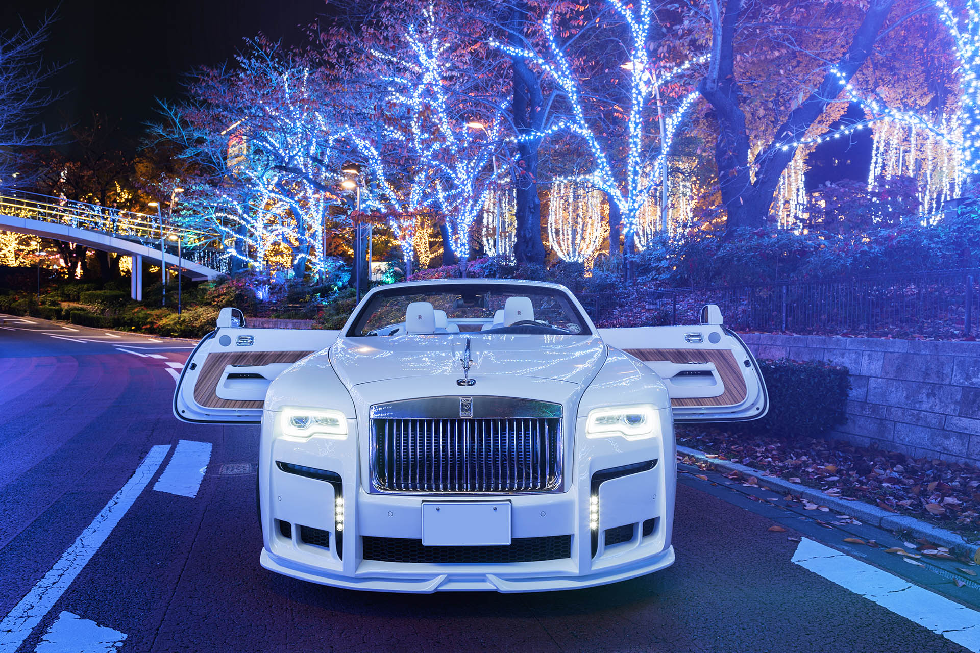 forgiato-japan-dawn-troppo-ecl-9 copy This Slammed Rolls-Royce Dawn Just Goes To Show That ‘Subtle’ Is Relative