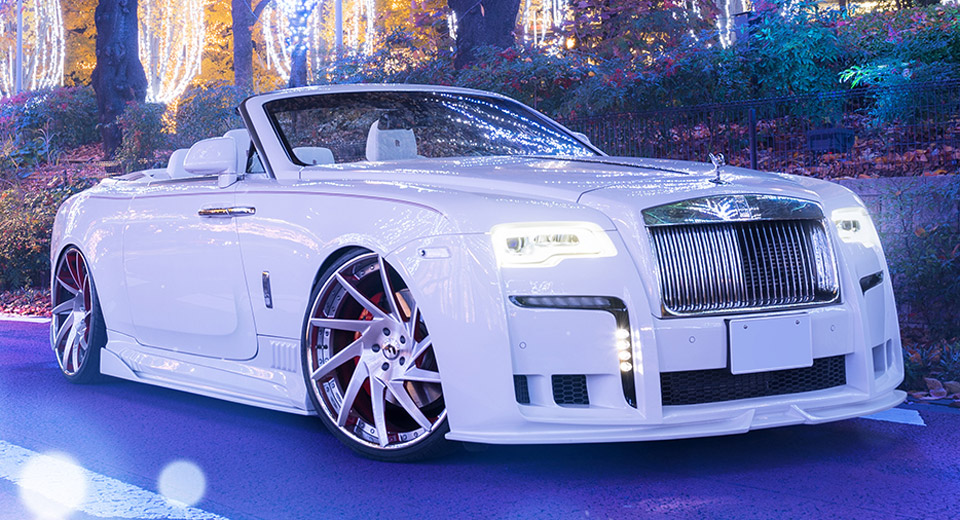  This Slammed Rolls-Royce Dawn Just Goes To Show That ‘Subtle’ Is Relative