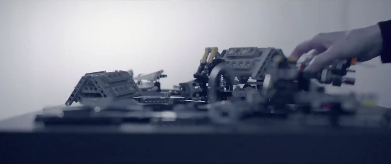 lego-technic-bugatti-chiron-3 Lego Technic Bugatti Chiron Coming This Year