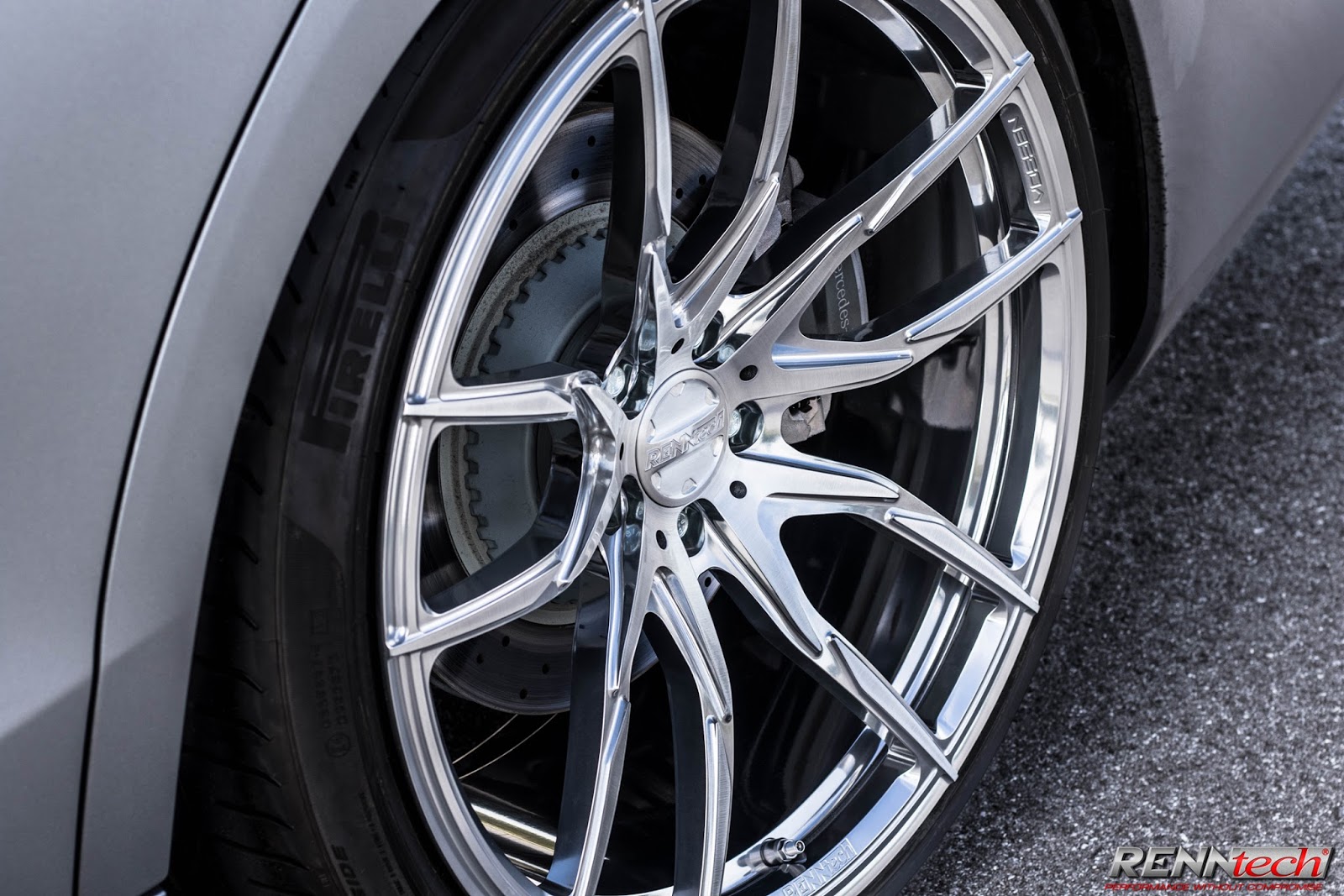 mercedes-s560-renntech-tuning-6 Renntech Injects Mercedes S560 With 584HP, Plus Other Upgrades