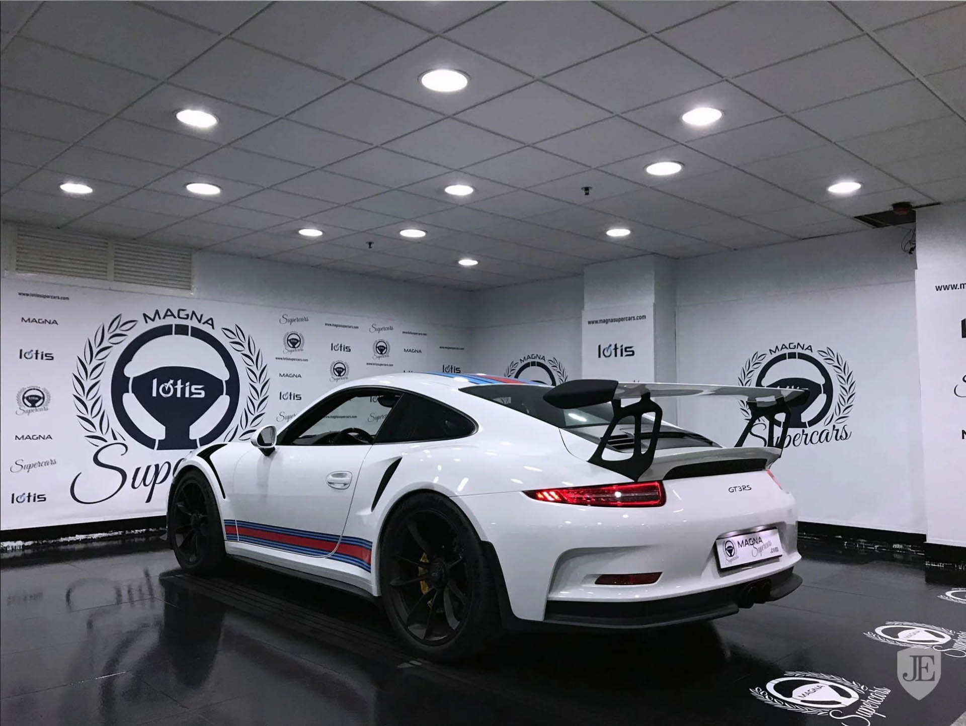 porsche-911-gt3-rs-martini-05 We’ll Take Our Porsche 911 GT3 RS With Martini Stripes, Thank You