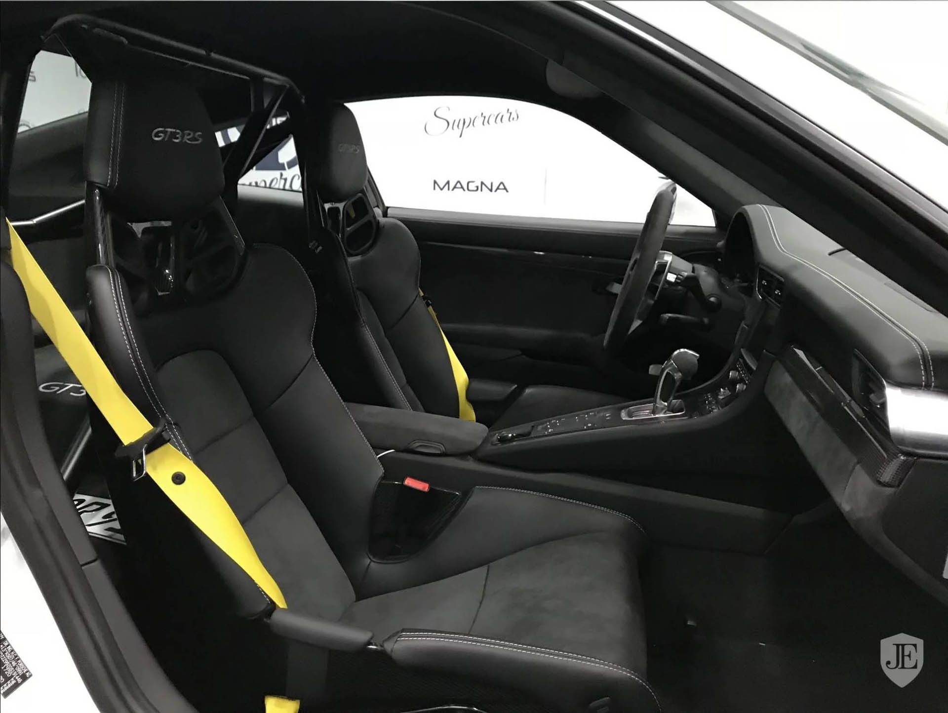 porsche-911-gt3-rs-martini-12 We’ll Take Our Porsche 911 GT3 RS With Martini Stripes, Thank You