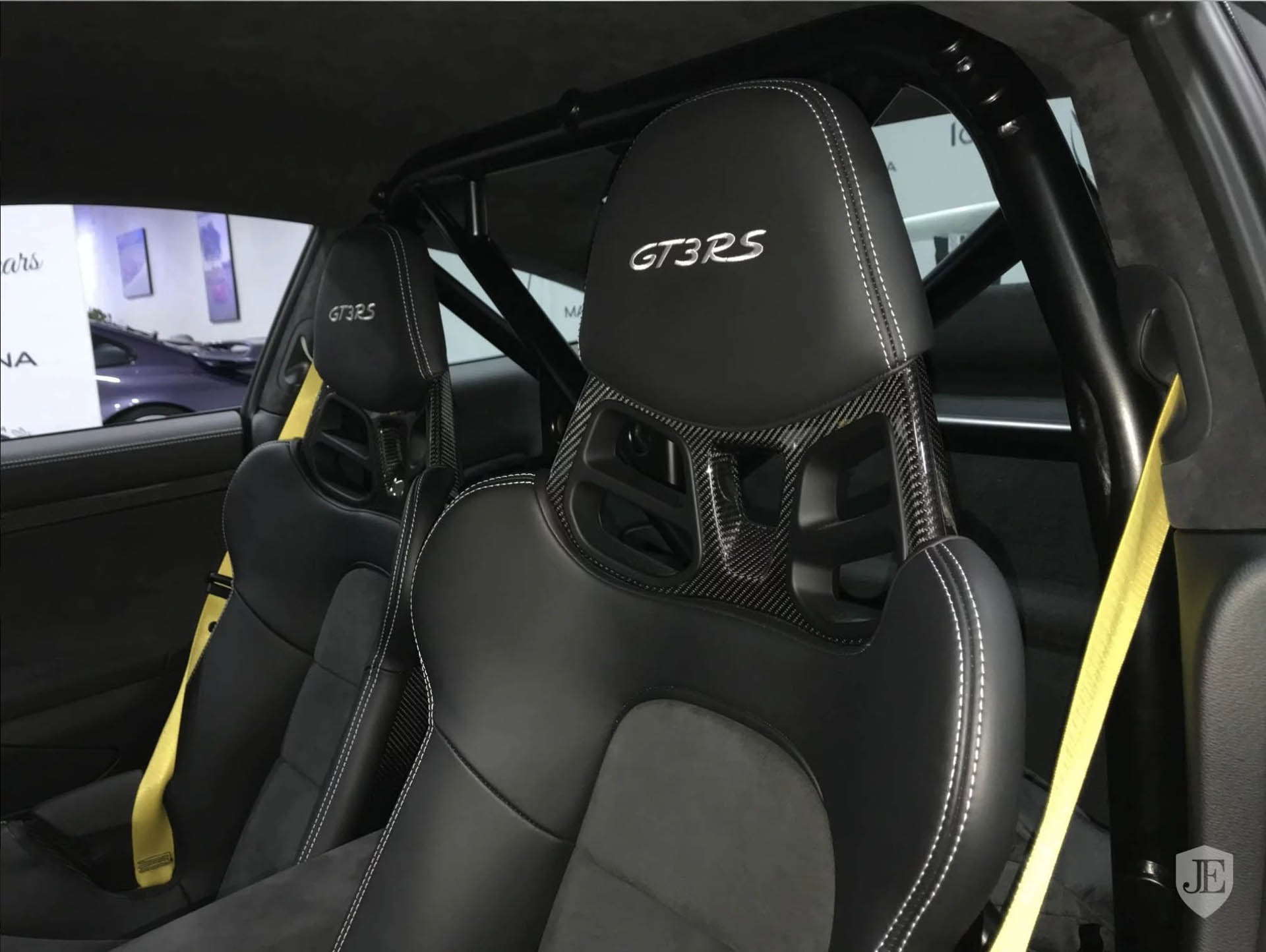 porsche-911-gt3-rs-martini-13 We’ll Take Our Porsche 911 GT3 RS With Martini Stripes, Thank You