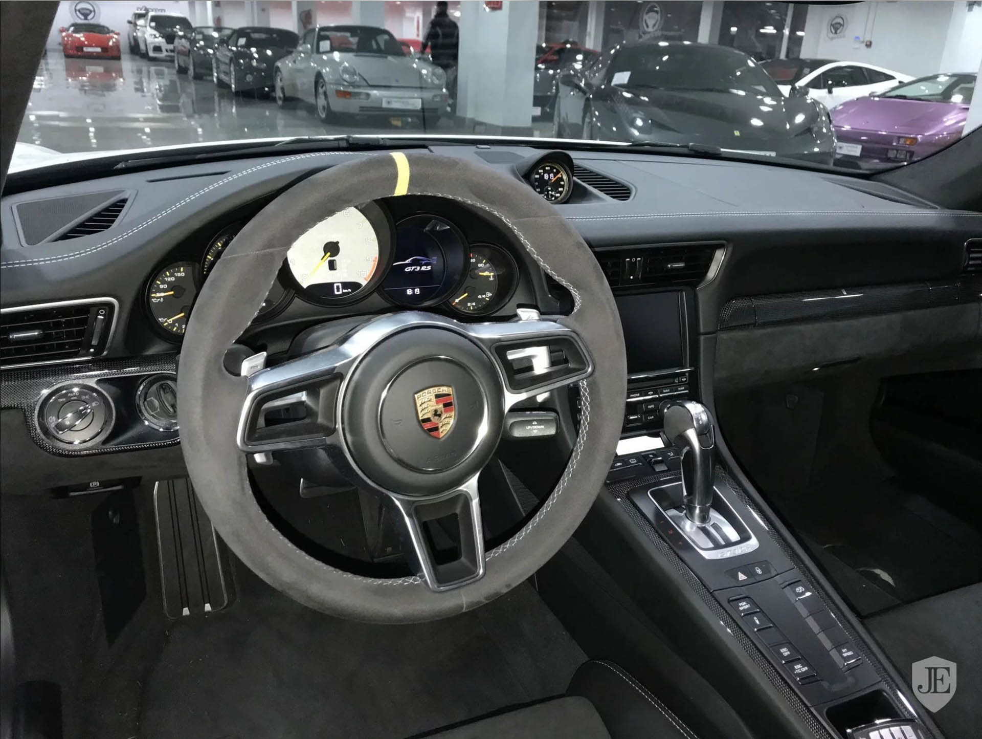 porsche-911-gt3-rs-martini-14 We’ll Take Our Porsche 911 GT3 RS With Martini Stripes, Thank You