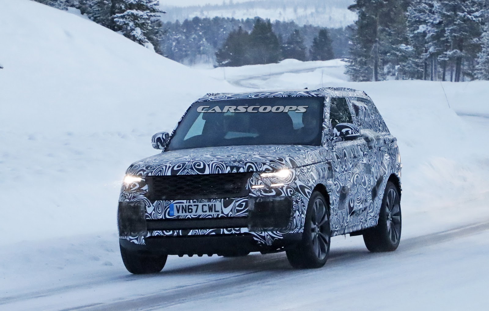 range-rover-coupe-spy-shots-2 Range Rover SV Coupe Announced, Debuts In Geneva