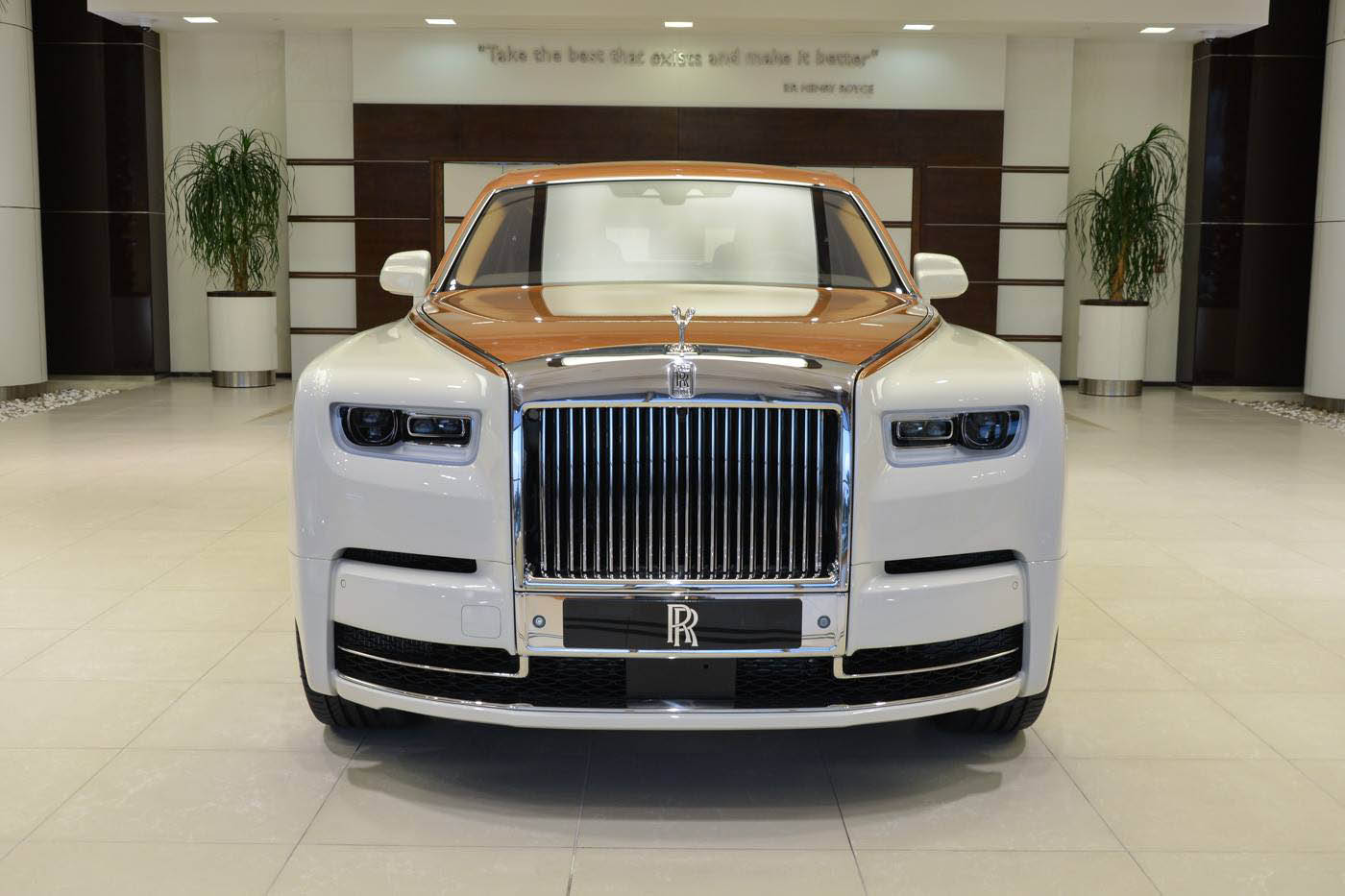 rolls-royce-phantom-abu-dhabi-15 The New Rolls-Royce Phantom Looks Particularly Arabian In Abu Dhabi