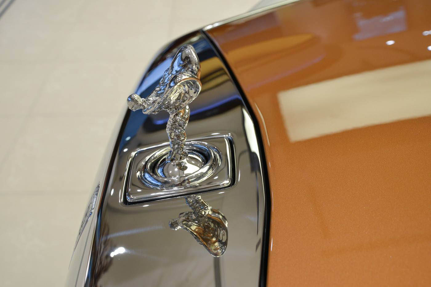 rolls-royce-phantom-abu-dhabi-20 The New Rolls-Royce Phantom Looks Particularly Arabian In Abu Dhabi