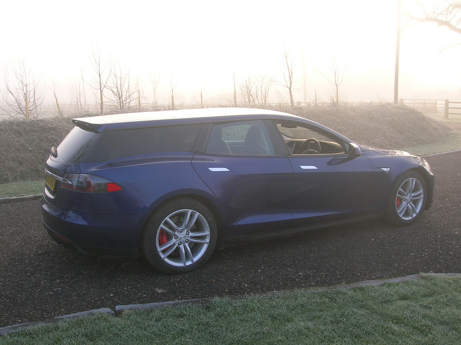 tesla-shooting-brake-london-show-4 Bespoke Tesla Shooting Brake Coming To London Motor Show