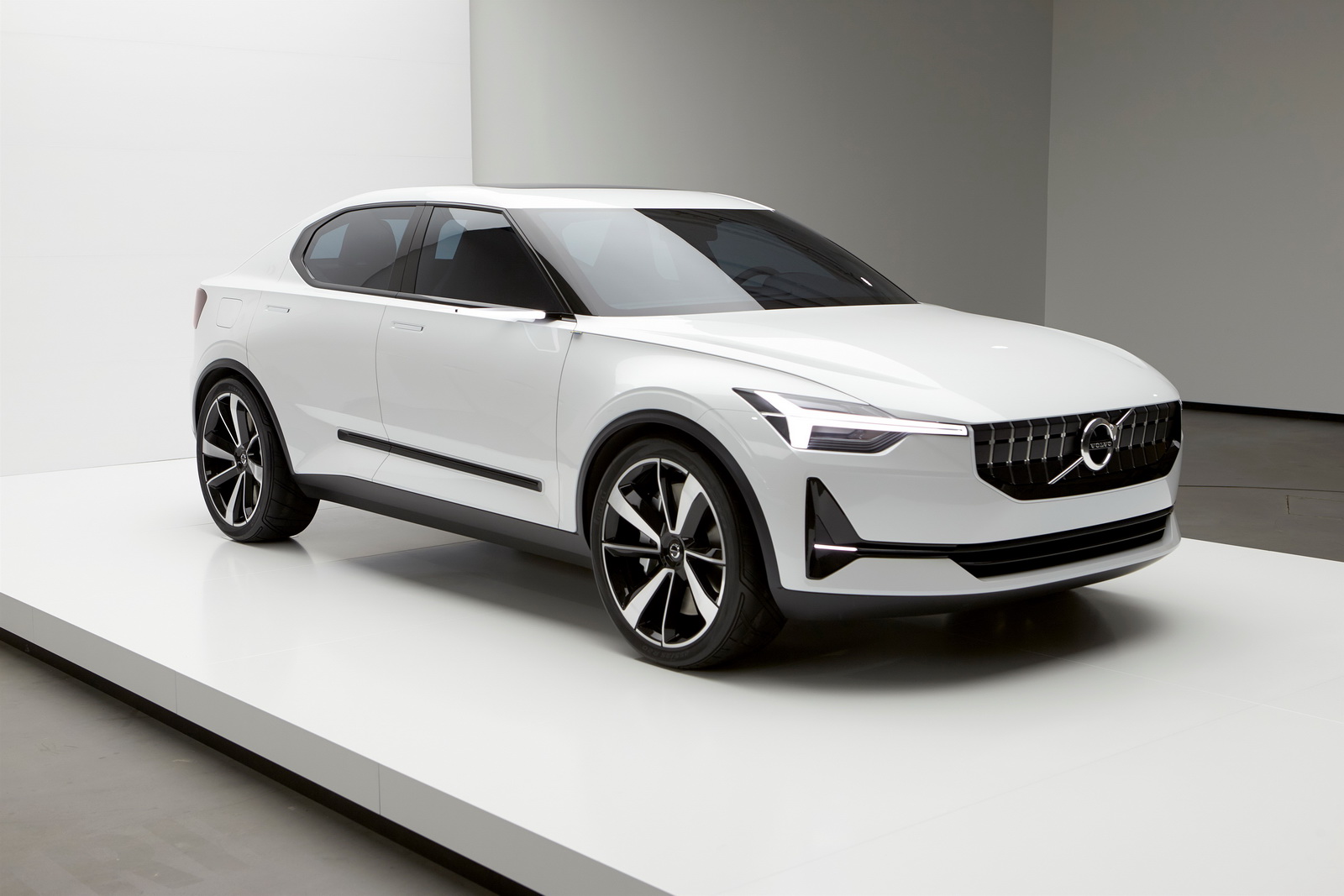 Volvo Concept 40 Volvo To Launch First Ever EV Next Year, Electric XC40 Could Follow
