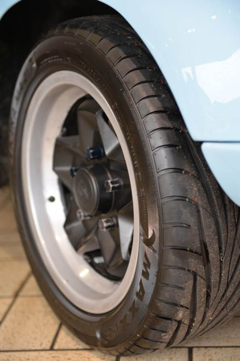 1970-porsche-911t-rally-gulf-auction-23 Go Rallying In Style With This Gulf-Liveried 1970 Porsche 911 T