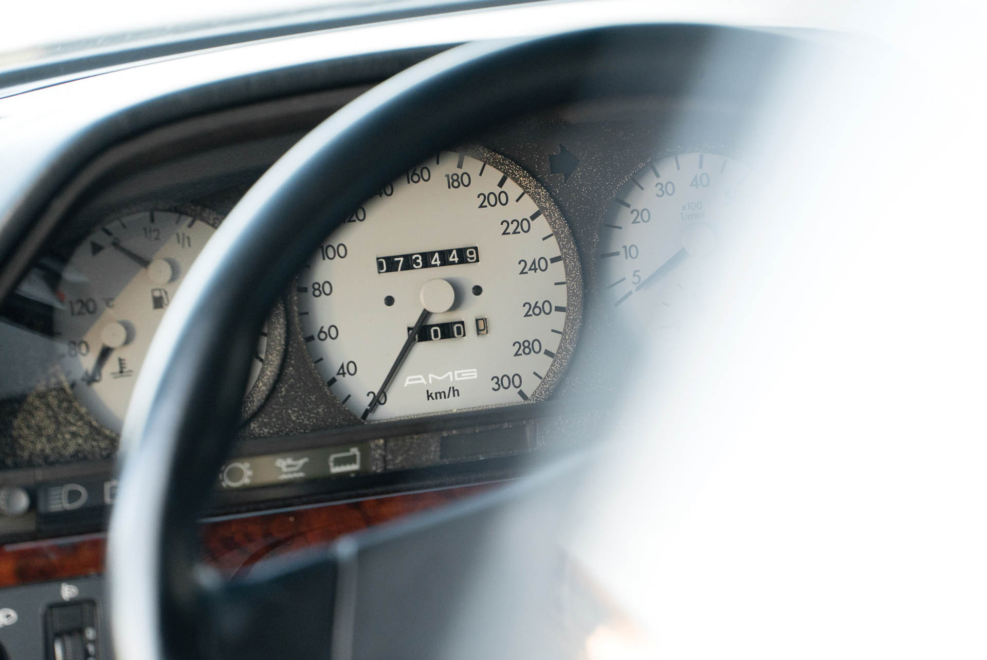 1986-Mercedes-Benz-560-SEC-6-0-AMG--Wide-Body-_11 Mercedes 560 SEC AMG Looks Suitably Eighties In Cocaine White