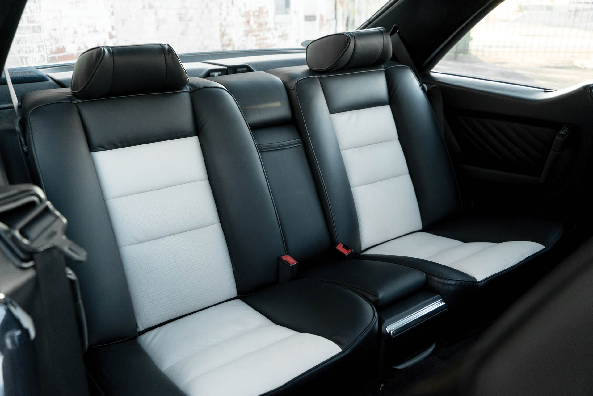 1986-Mercedes-Benz-560-SEC-6-0-AMG--Wide-Body-_14 Mercedes 560 SEC AMG Looks Suitably Eighties In Cocaine White