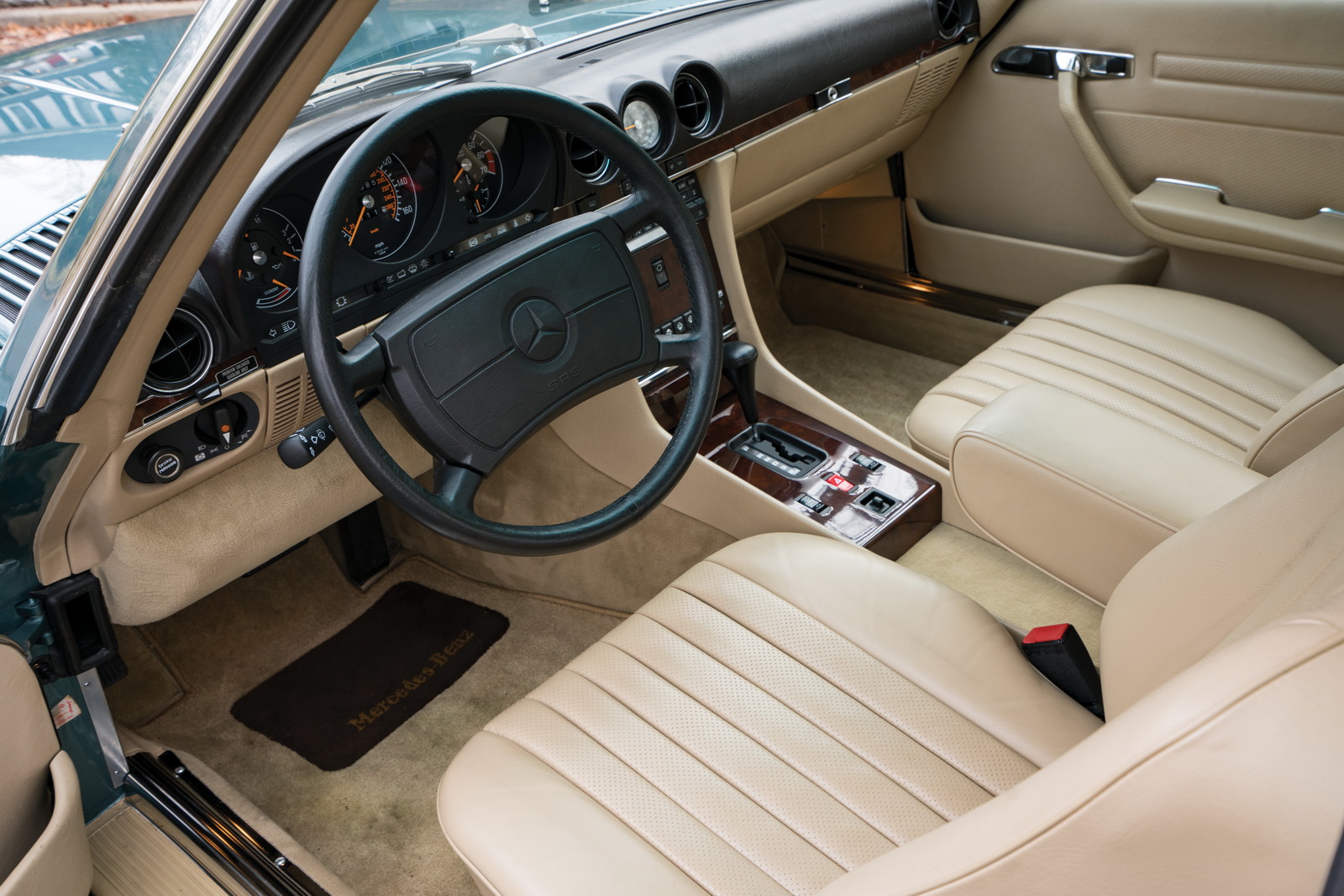 1988-mercedes-benz-sl-560-14 Barely-Driven 1988 Mercedes-Benz 560 SL Leaves Time Capsule For Auction