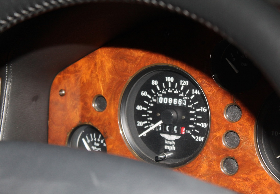 1997-aston-martin-v8-vantage-elton-john-10 Drive Away In Sir Elton John’s Classic Aston Martin Vantage