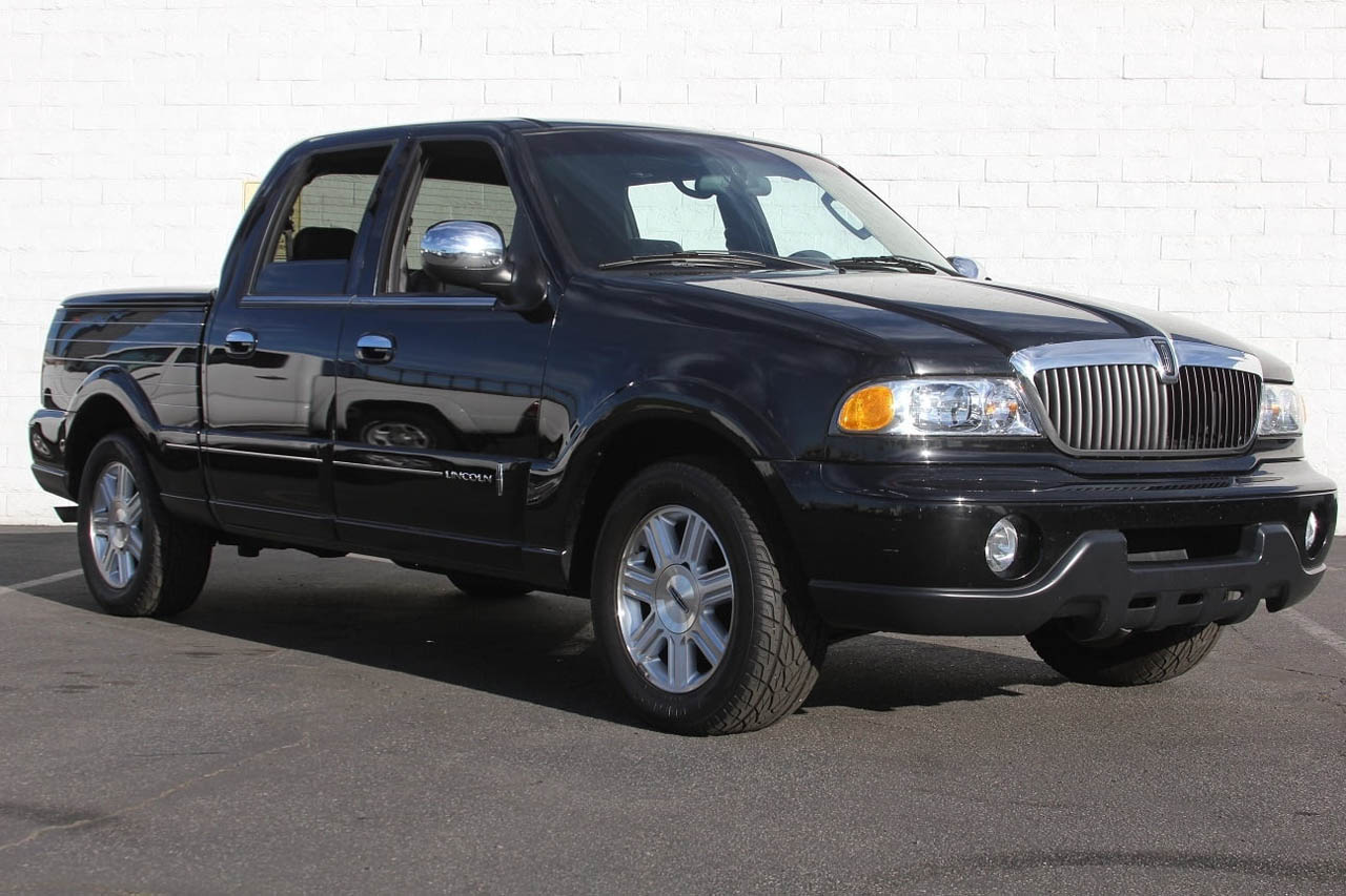2002-lincoln-blackwood-02 Pick Up This Lincoln Truck And Get Your Blackwood On