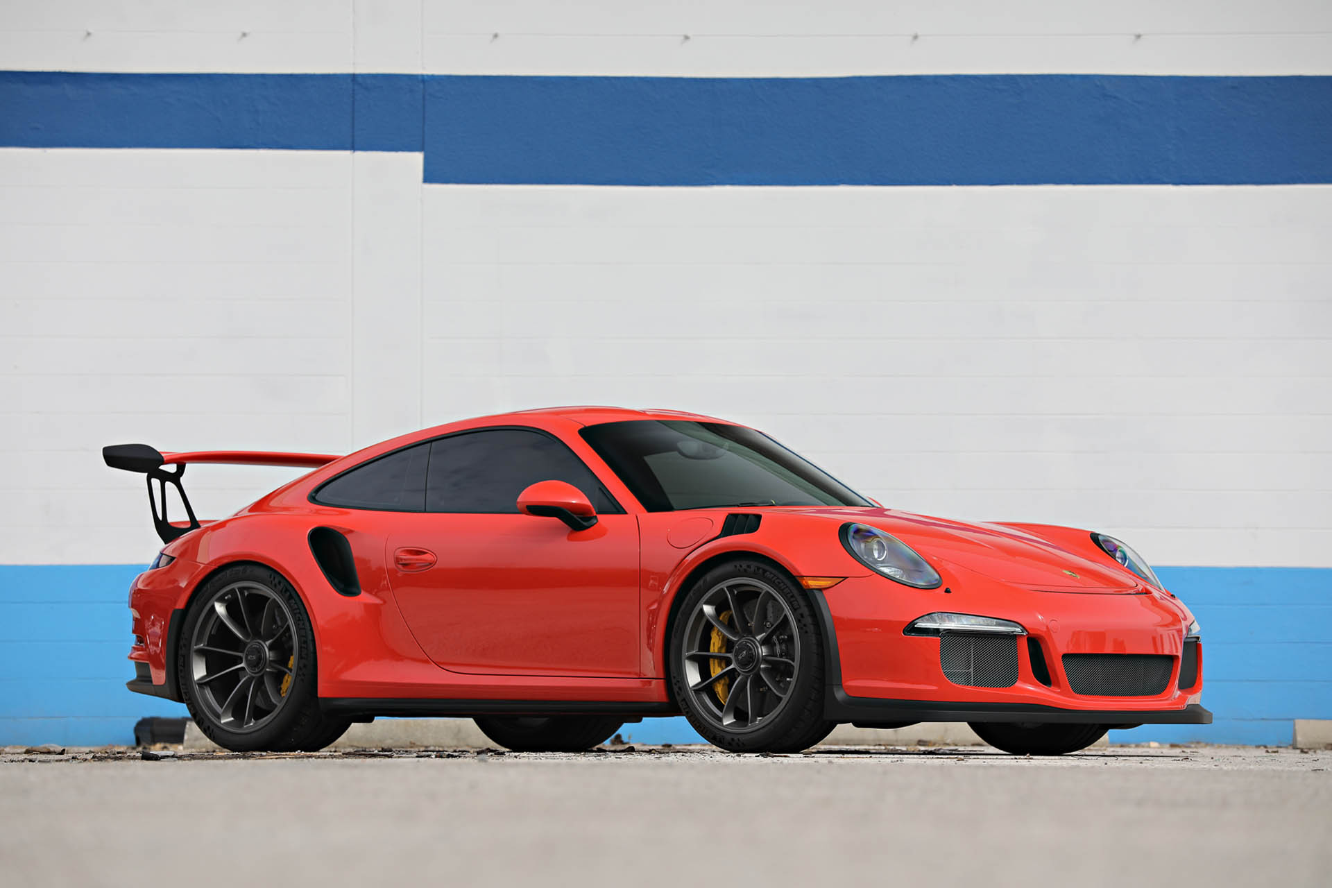 2016_Porsche_991_GT3_RS-07 copy Gooding’s Auctioning Off This Defense Contractor’s Impressive Porsche Collection