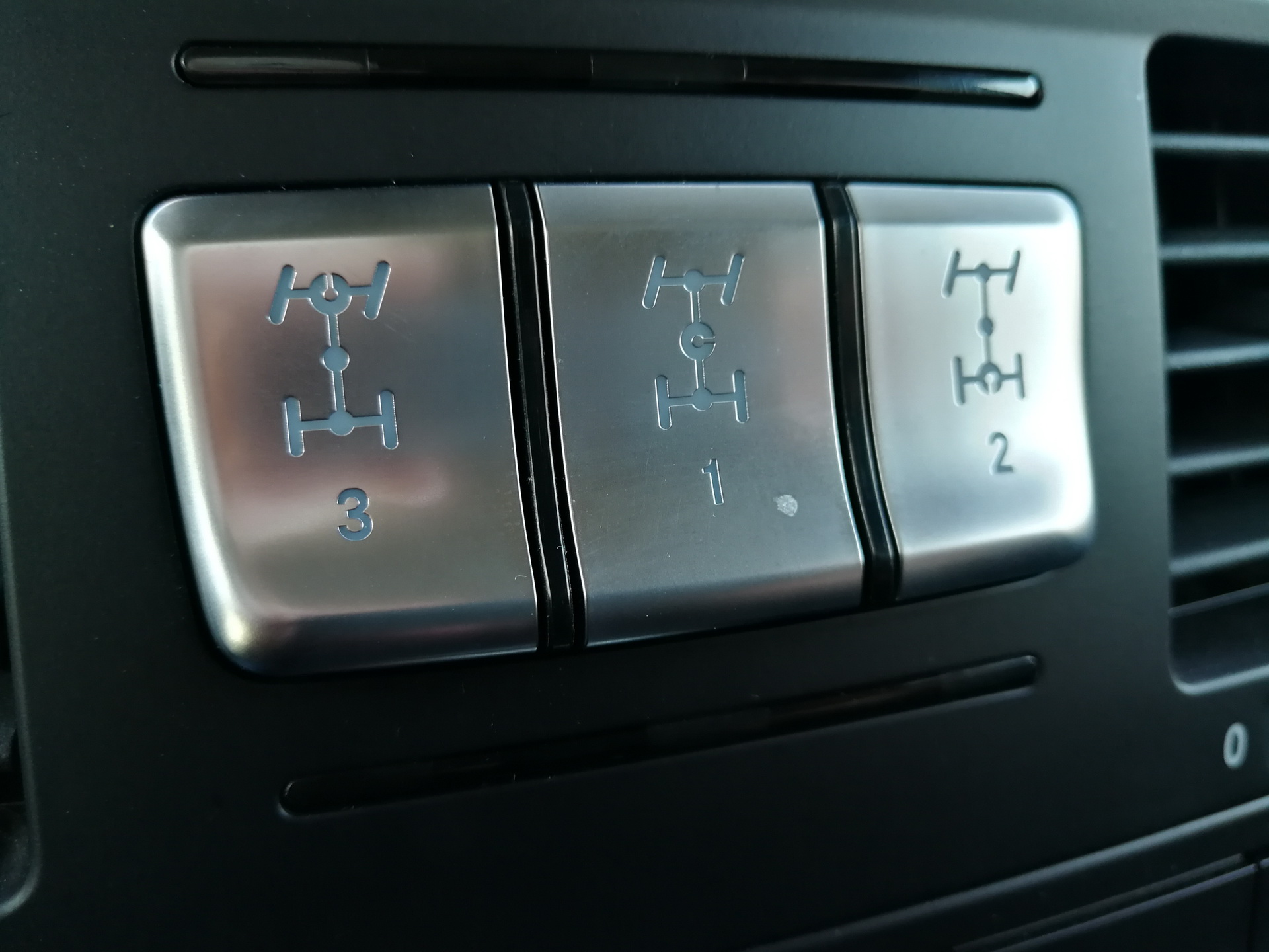 2017-mercedes-g350d-own-review-39 2017 Mercedes-Benz G-Class: Five Final Impressions