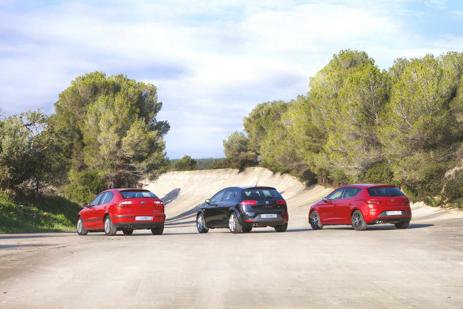 2017-seat-leon-5 Seat Getting ReBORN With Compact Electric Hatch That’s Due In 2020