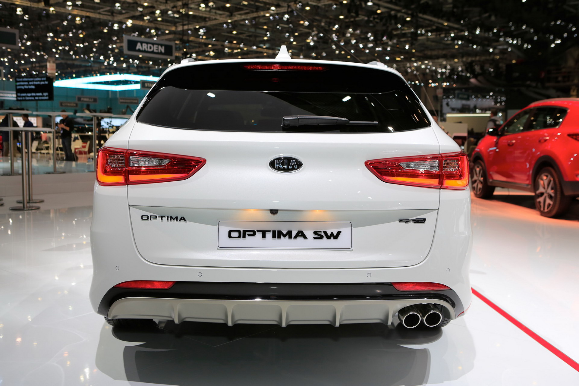 2018-Kia-Optima-6 2018 Kia Optima Gets Styling, Tech And Engine Updates | Geneva Images