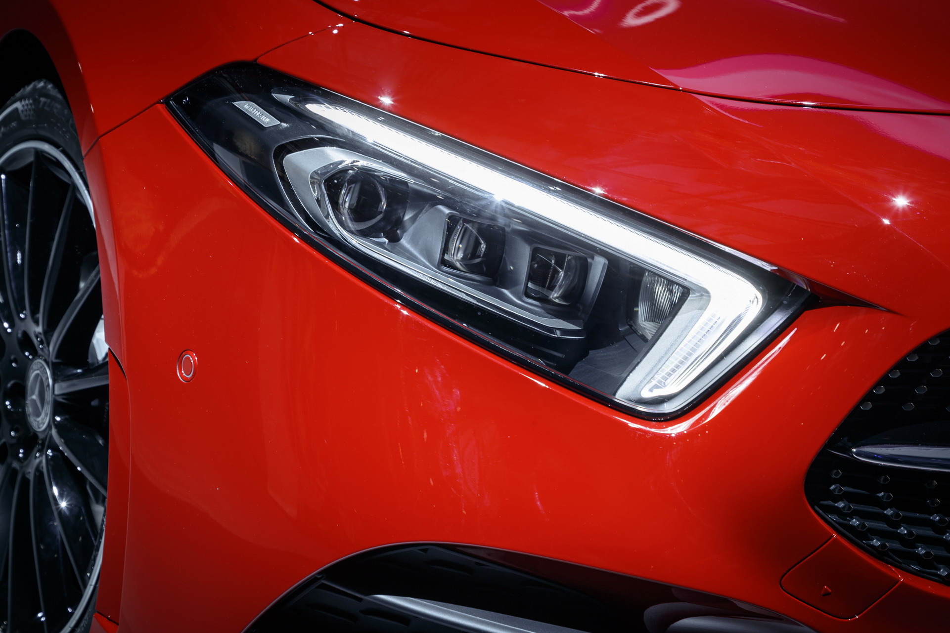 2018-Mercedes-Benz-A-Class-21 2019 Mercedes A-Class Grows Up, Gets More Stylish And A Lot Smarter (Live Images)