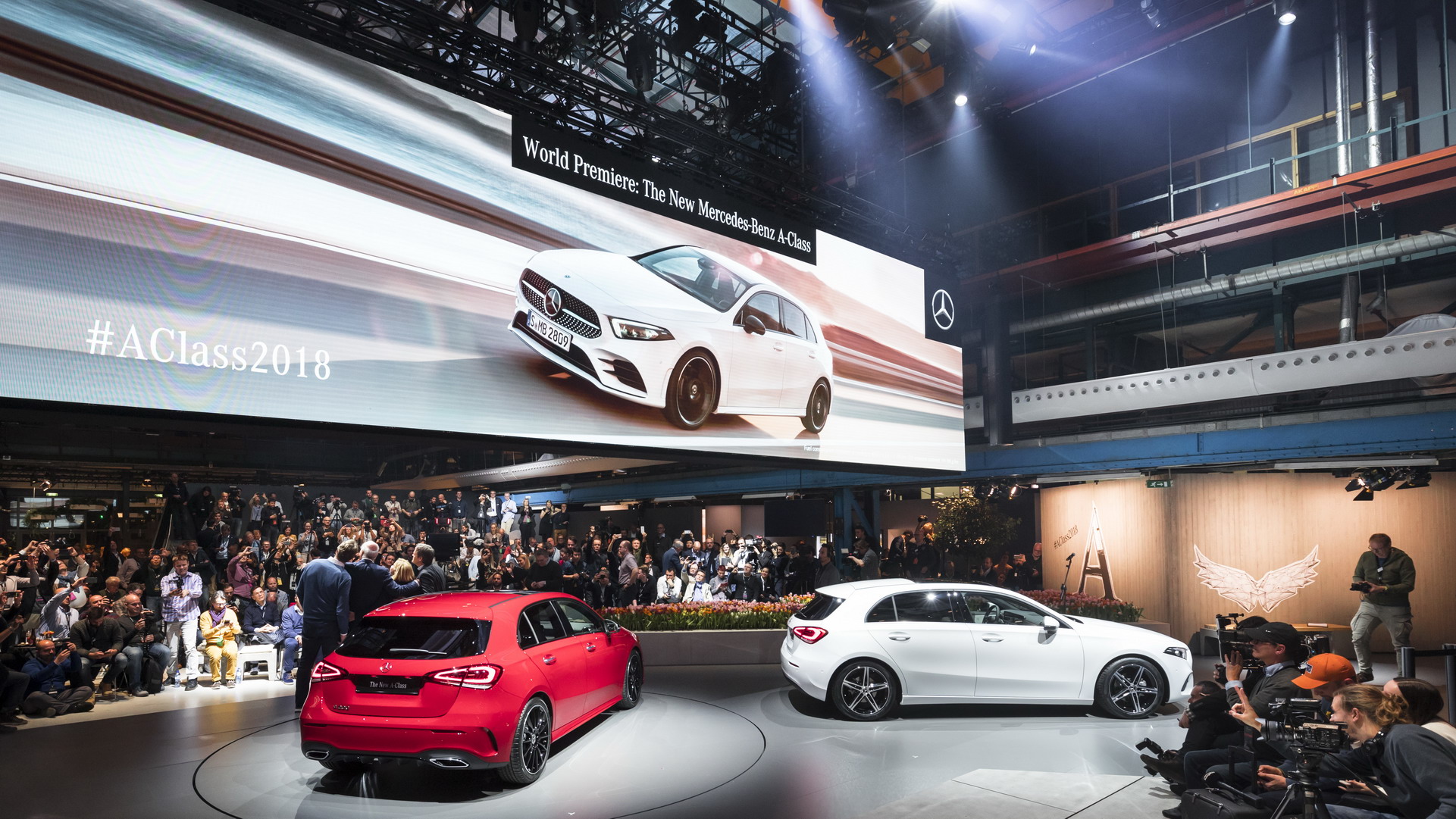 2018-Mercedes-Benz-A-Class-9 2019 Mercedes A-Class Grows Up, Gets More Stylish And A Lot Smarter (Live Images)