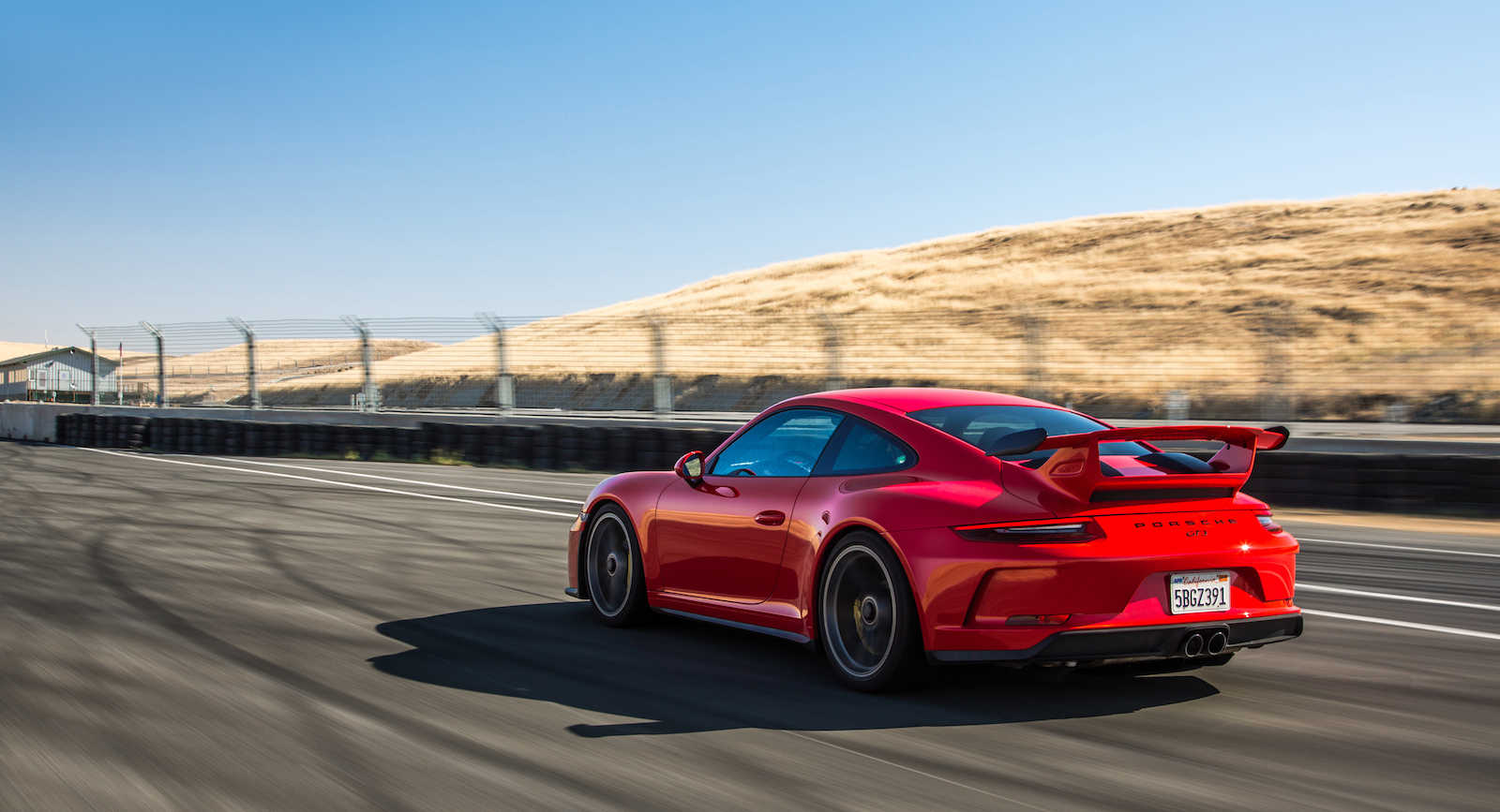 2018 Porsche 911 GT3 Porsche 911 GT3 Will Soldier On With Naturally-Aspirated Engine, Manual Gearbox