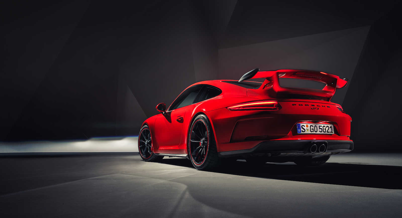 2018 Porsche 911 GT3 Porsche 911 GT3 Will Soldier On With Naturally-Aspirated Engine, Manual Gearbox