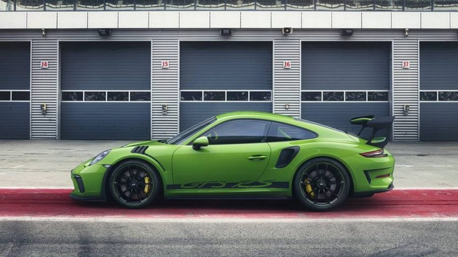  2018 Porsche 911 GT3 RS Leaks With New Face And More Grunt