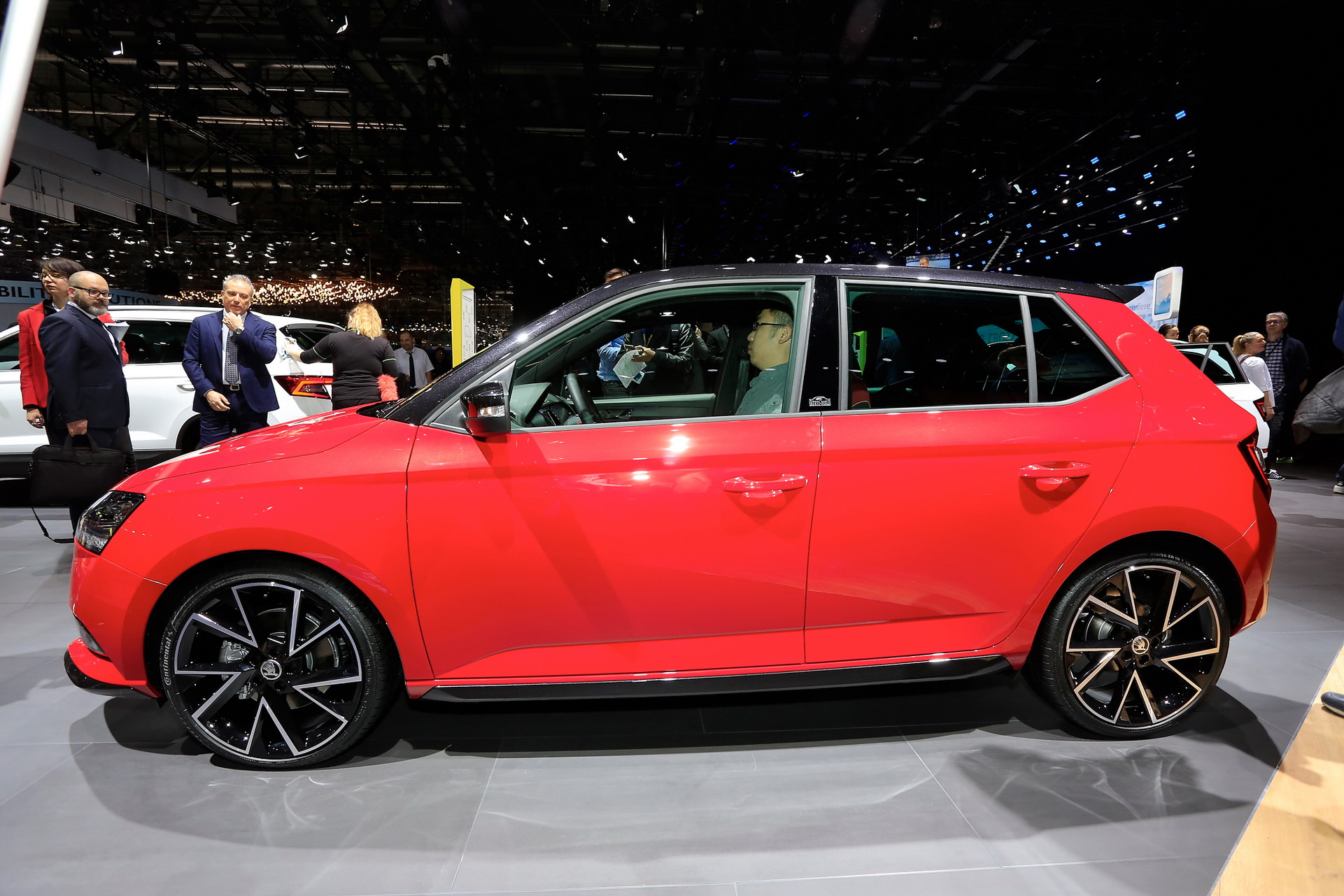 2018-Skoda-Fabia-FL-43 Skoda Fabia Puts On A Fresh Face And Embraces The Power Of Three In Geneva