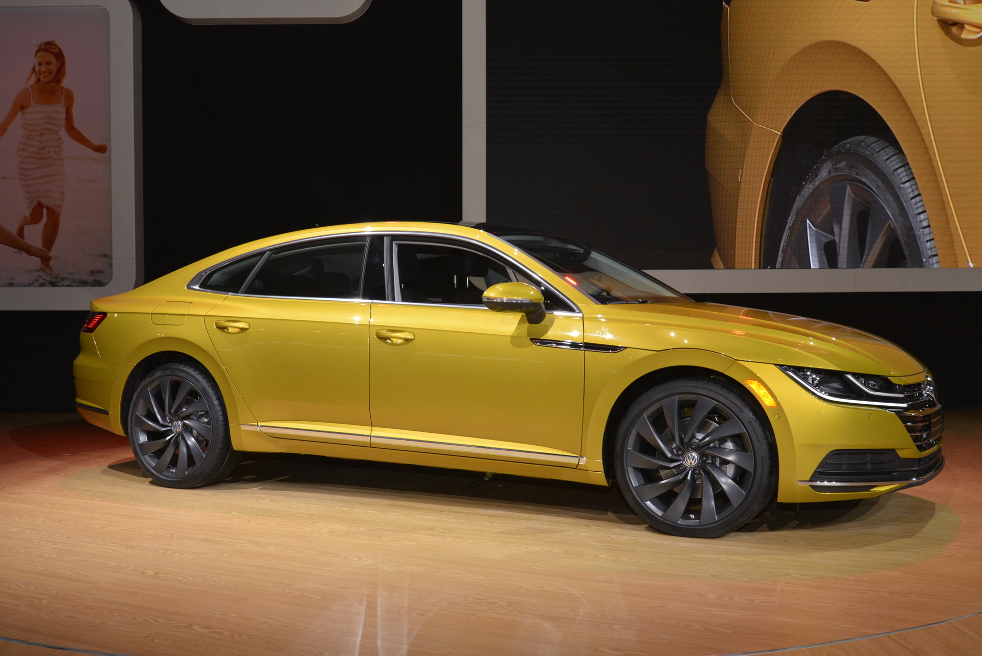 2018-VW-Arteon-06 US-Spec VW Arteon Lands In Chicago, Sales To Begin In Late 2018