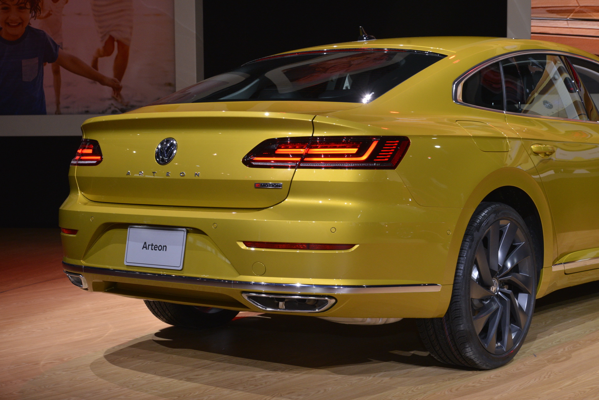 2018-VW-Arteon-11 US-Spec VW Arteon Lands In Chicago, Sales To Begin In Late 2018