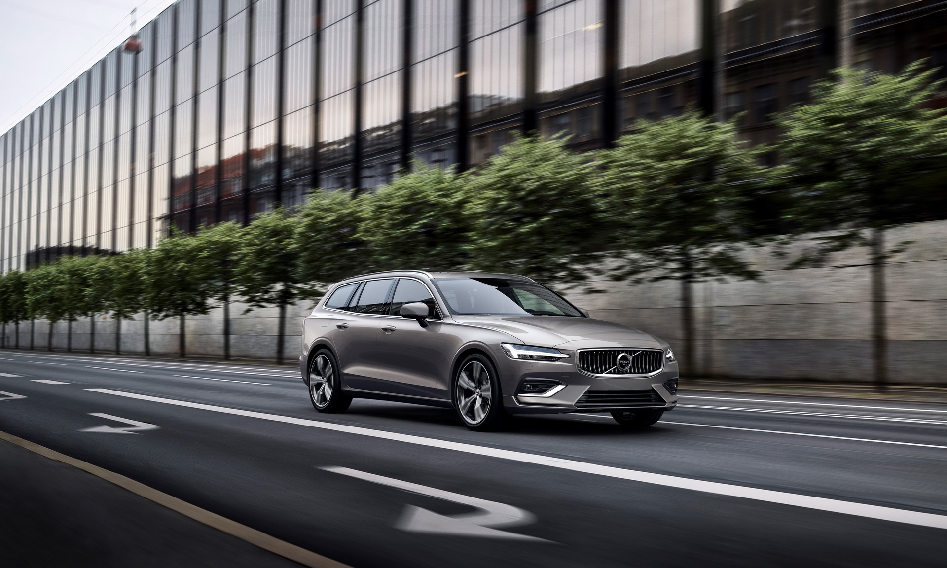 New Volvo V60 exterior New York Auto Show To Host Nearly 60 World And North American Debuts