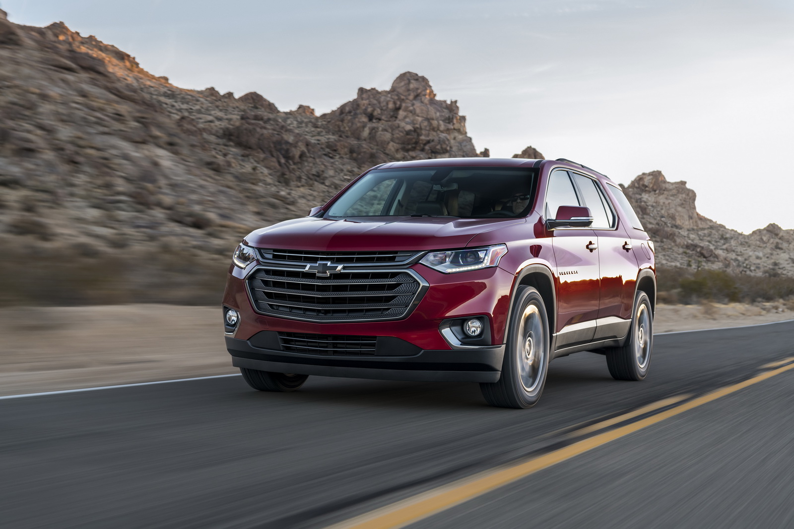 The 2018 Traverse RS features a more street inspired style, with Chevy’s All-Show, No Extra-Go Traverse RS Stops By Chicago