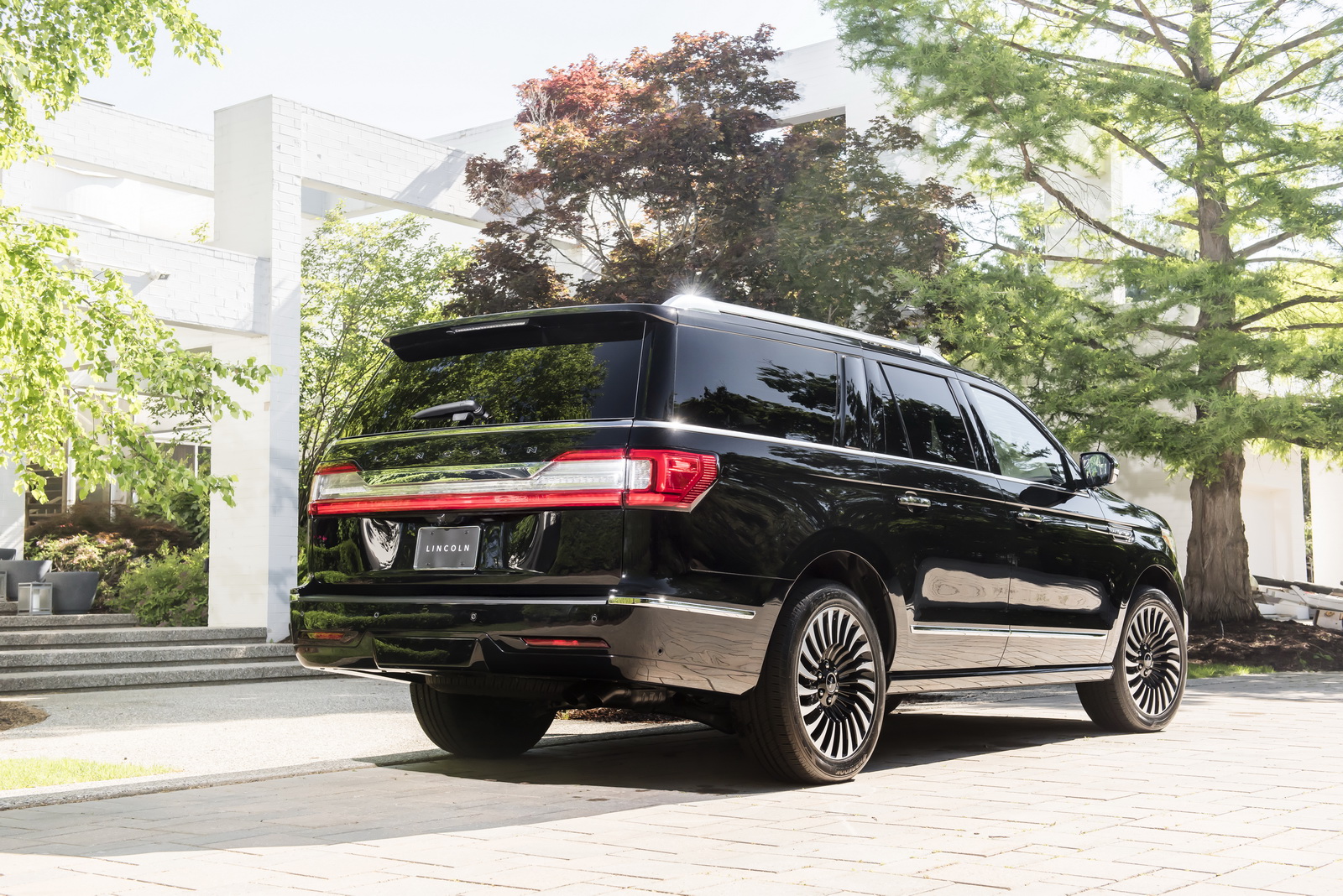 2018 Navigator (extended length) Lincoln Black Label Destination Serena Williams Is The Latest Celeb Enlisted By Lincoln To Promote The 2018 Navigator